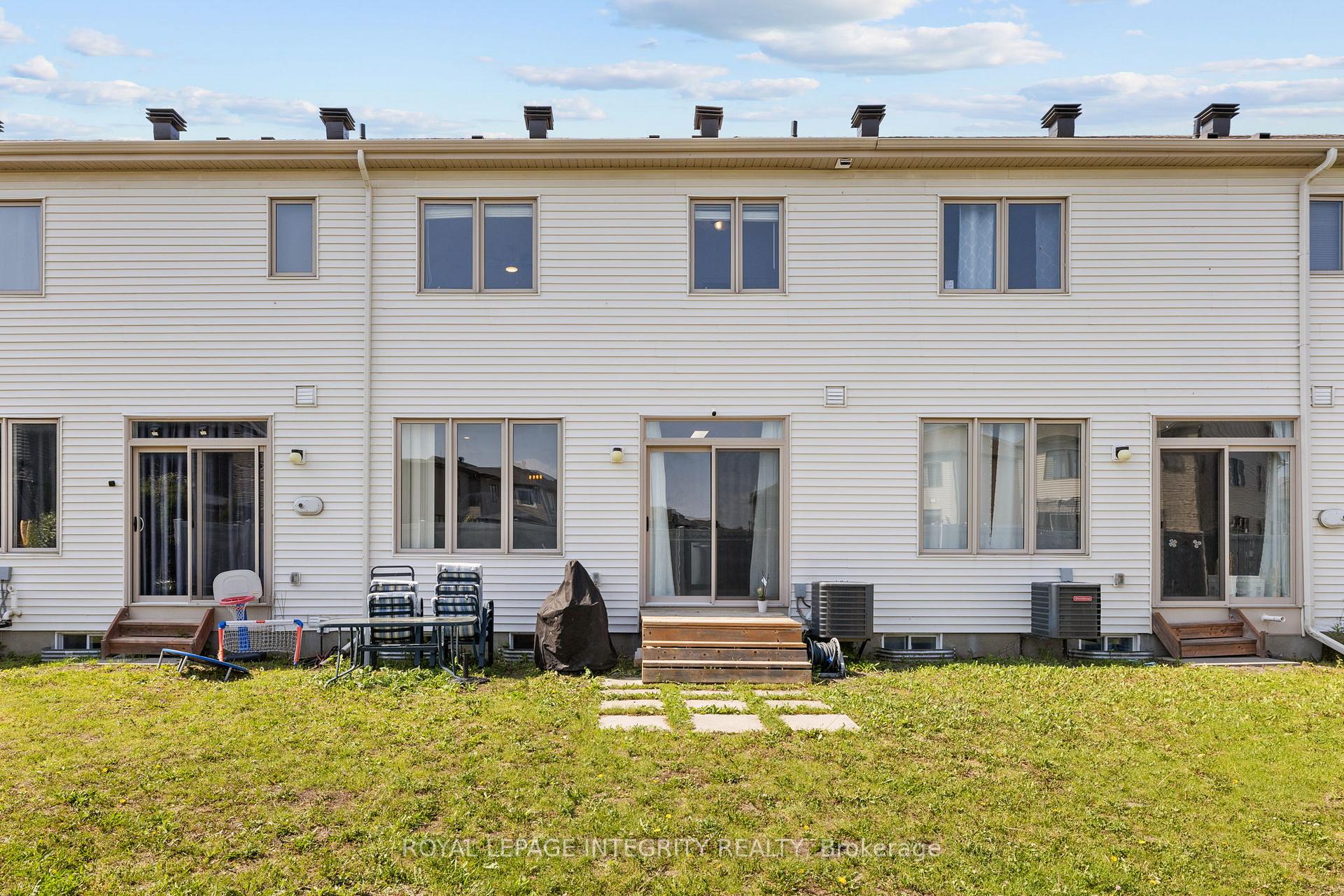 Photo 36 of 568 Cope Drive, Ottawa, Kanata - Emerald Meadows/Trailwest — HOMEH