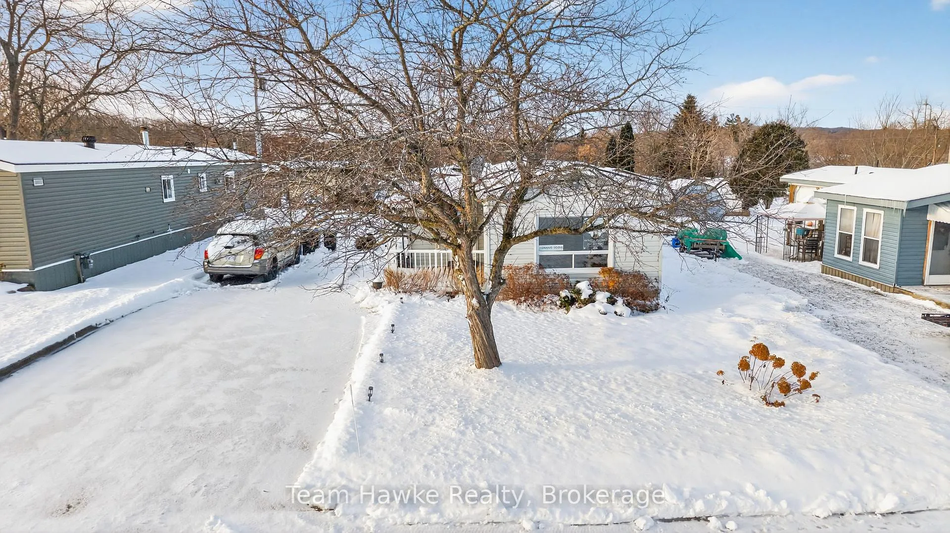 Photo 3 of 44 Northland Drive, Midland — HOMEH