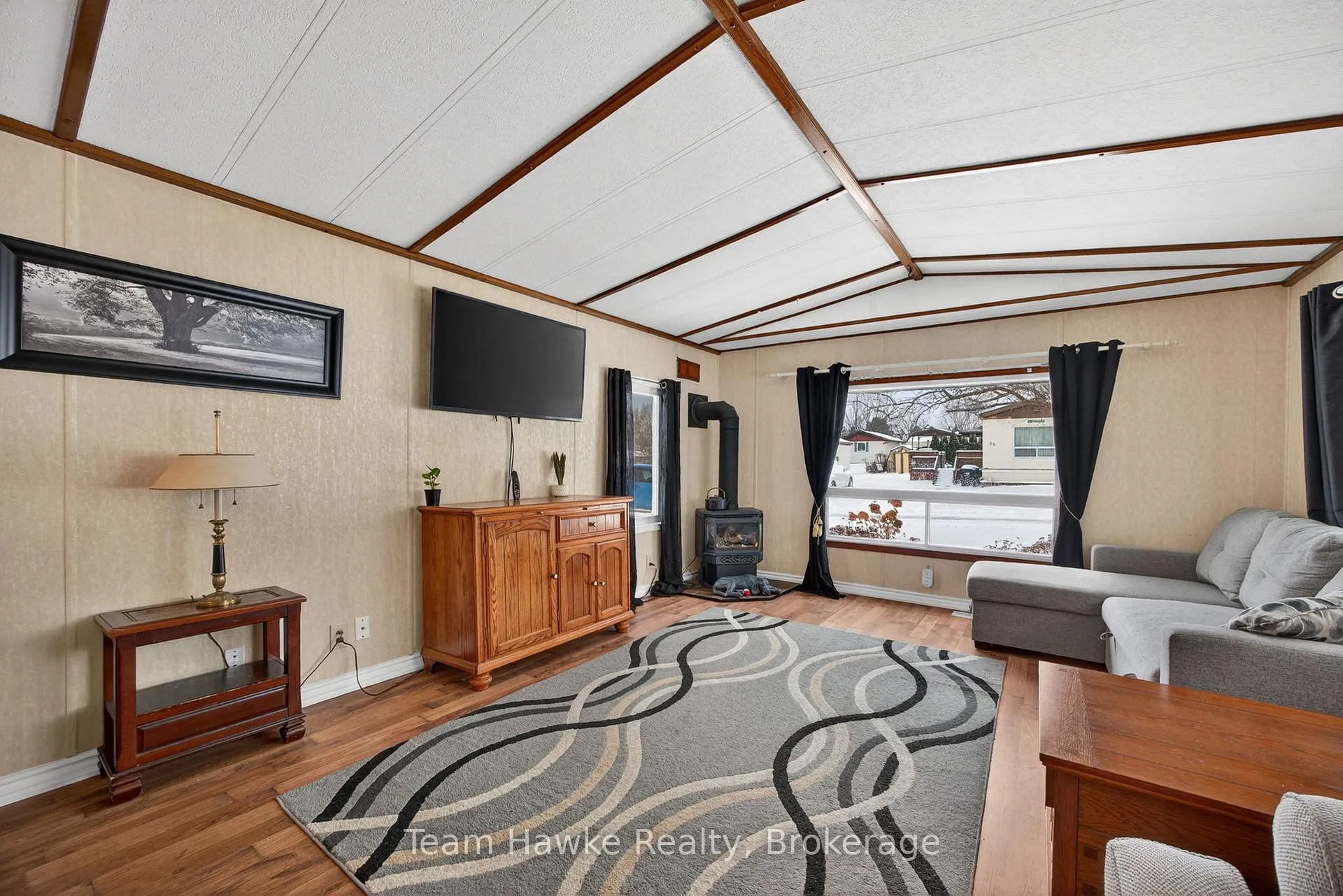 Photo 20 of 44 Northland Drive, Midland — HOMEH