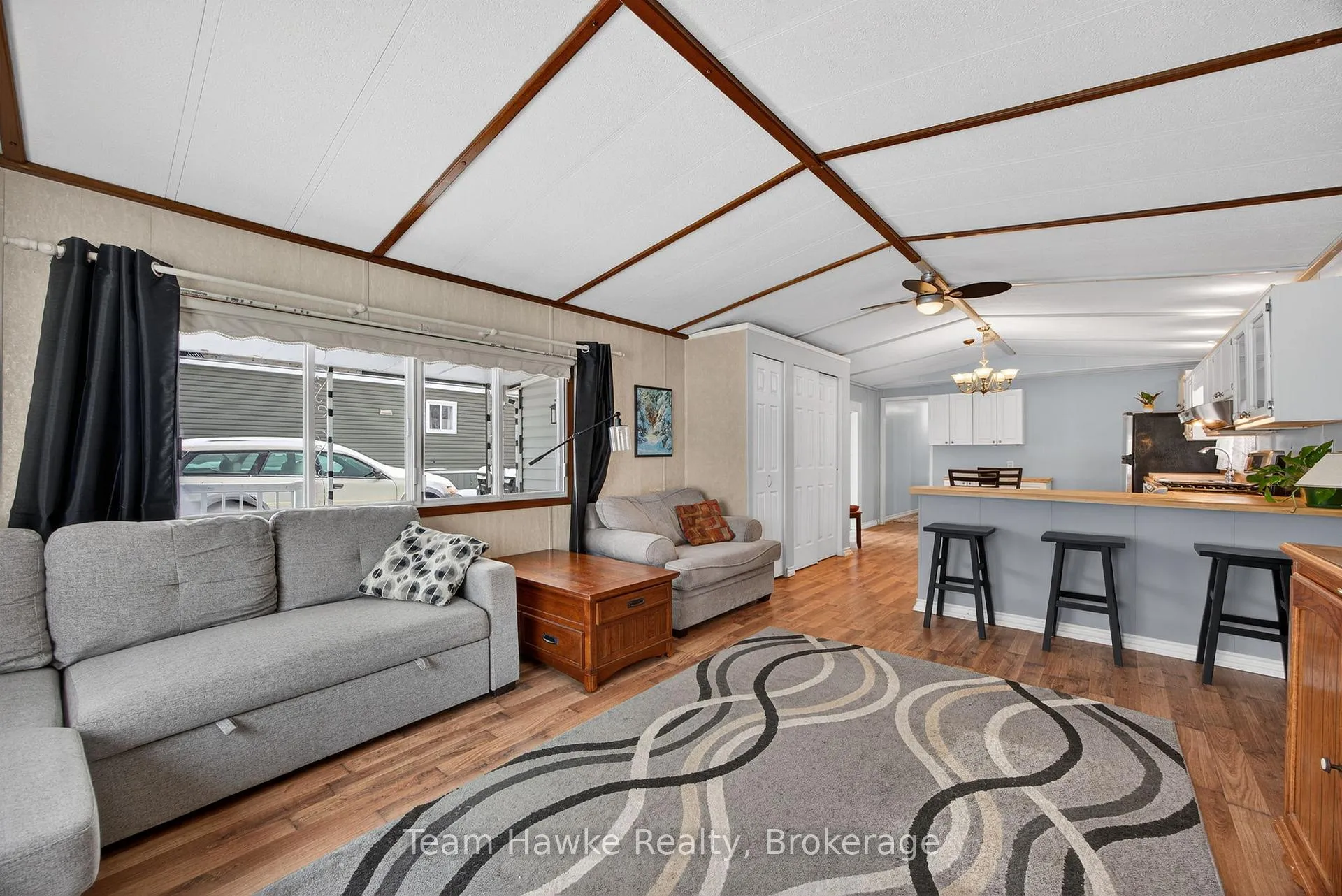 Photo 22 of 44 Northland Drive, Midland — HOMEH