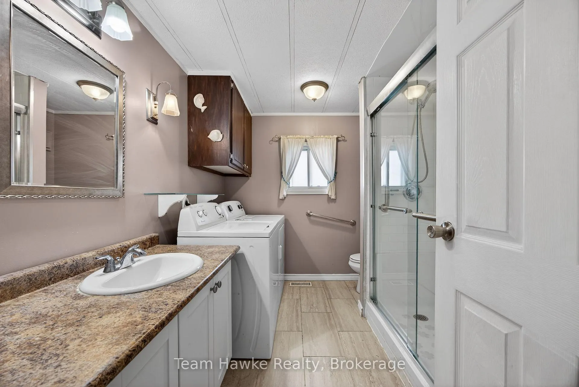 Photo 28 of 44 Northland Drive, Midland — HOMEH