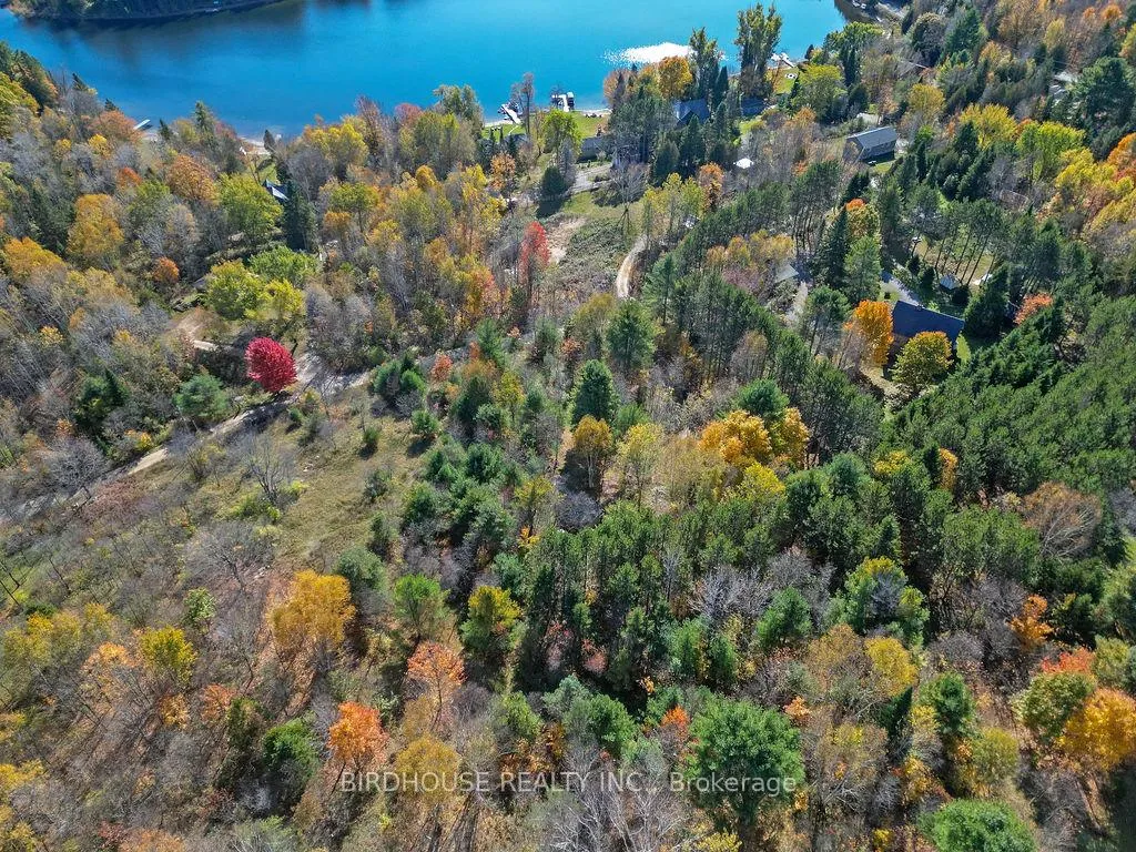 Photo 3 of 1045 Shanahan Trail, Minden Hills, Minden — HOMEH