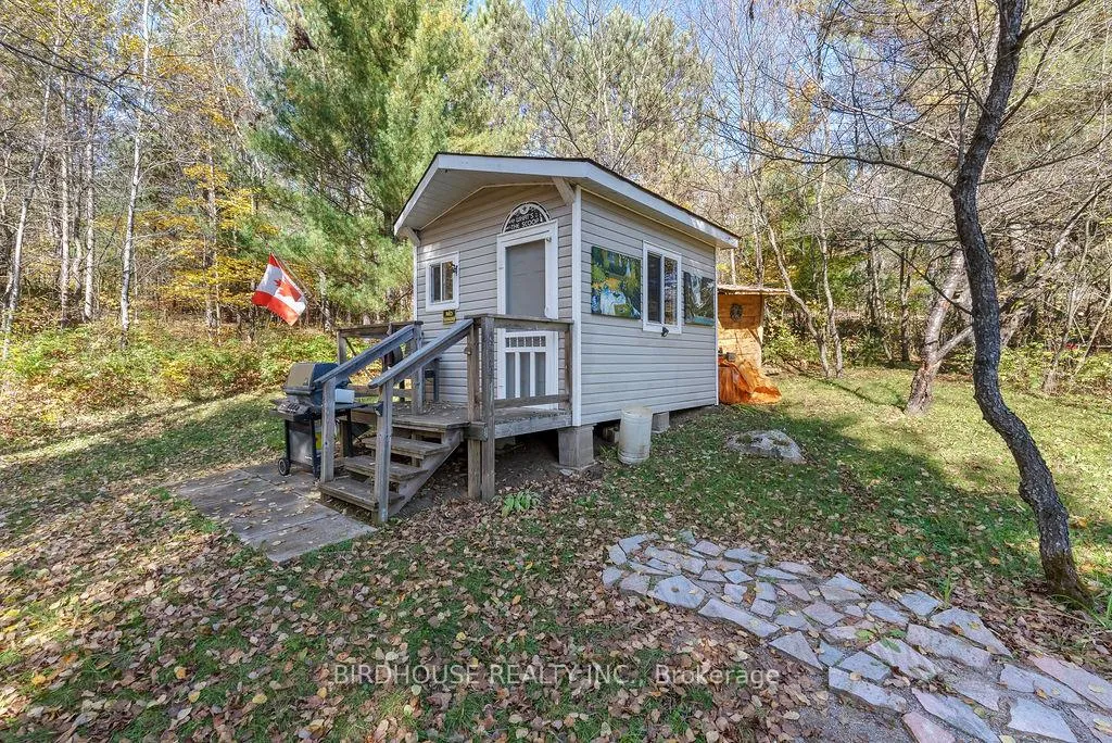 Photo 10 of 1045 Shanahan Trail, Minden Hills, Minden — HOMEH