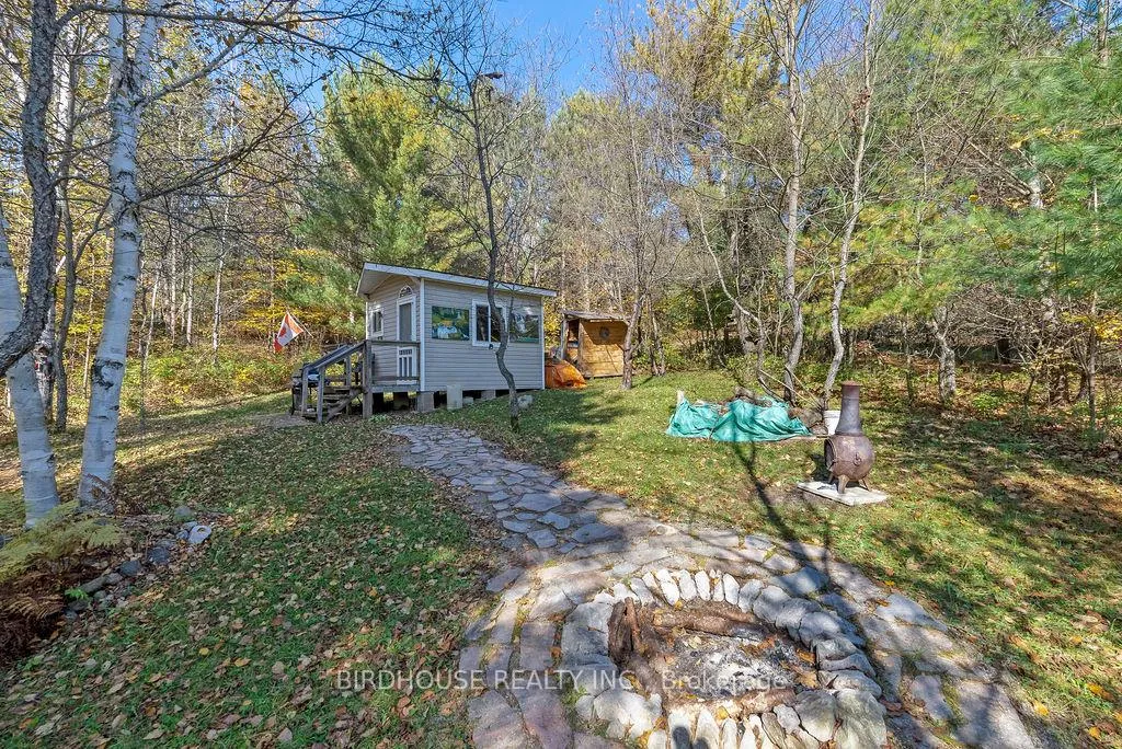 Photo 14 of 1045 Shanahan Trail, Minden Hills, Minden — HOMEH