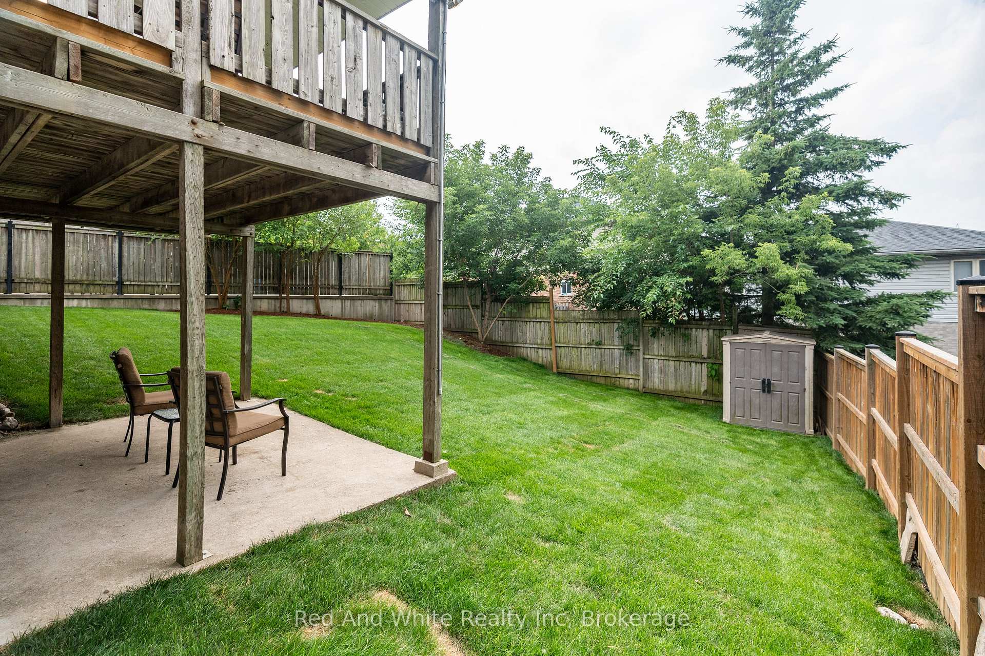 Photo 23 of 447 Old Chicopee Trail, Kitchener — HOMEH