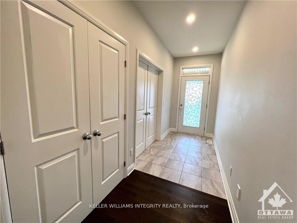 Photo 3 of 11 Coquina Place, Ottawa, Kanata - Kanata Lakes/Heritage Hills — HOMEH