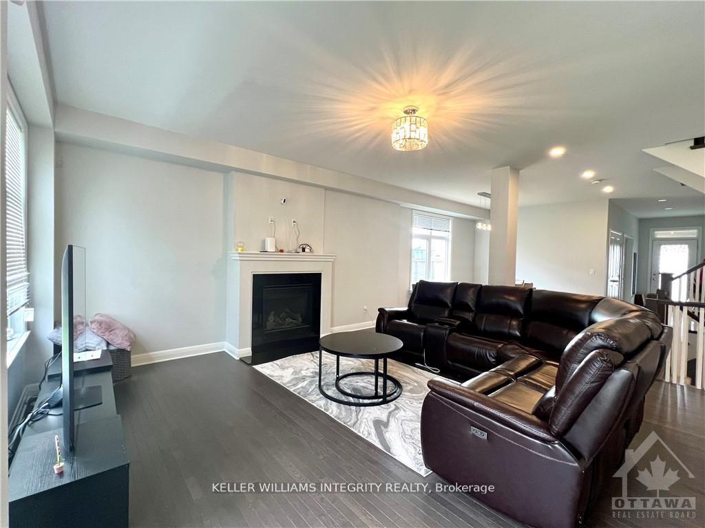 Photo 8 of 11 Coquina Place, Ottawa, Kanata - Kanata Lakes/Heritage Hills — HOMEH