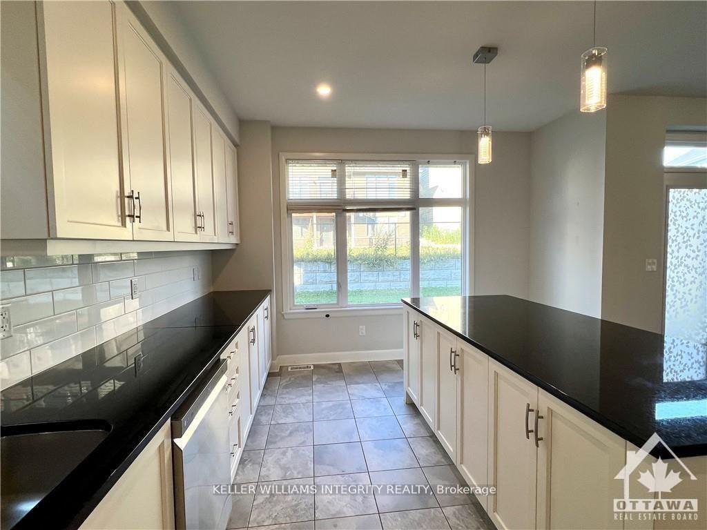 Photo 14 of 11 Coquina Place, Ottawa, Kanata - Kanata Lakes/Heritage Hills — HOMEH