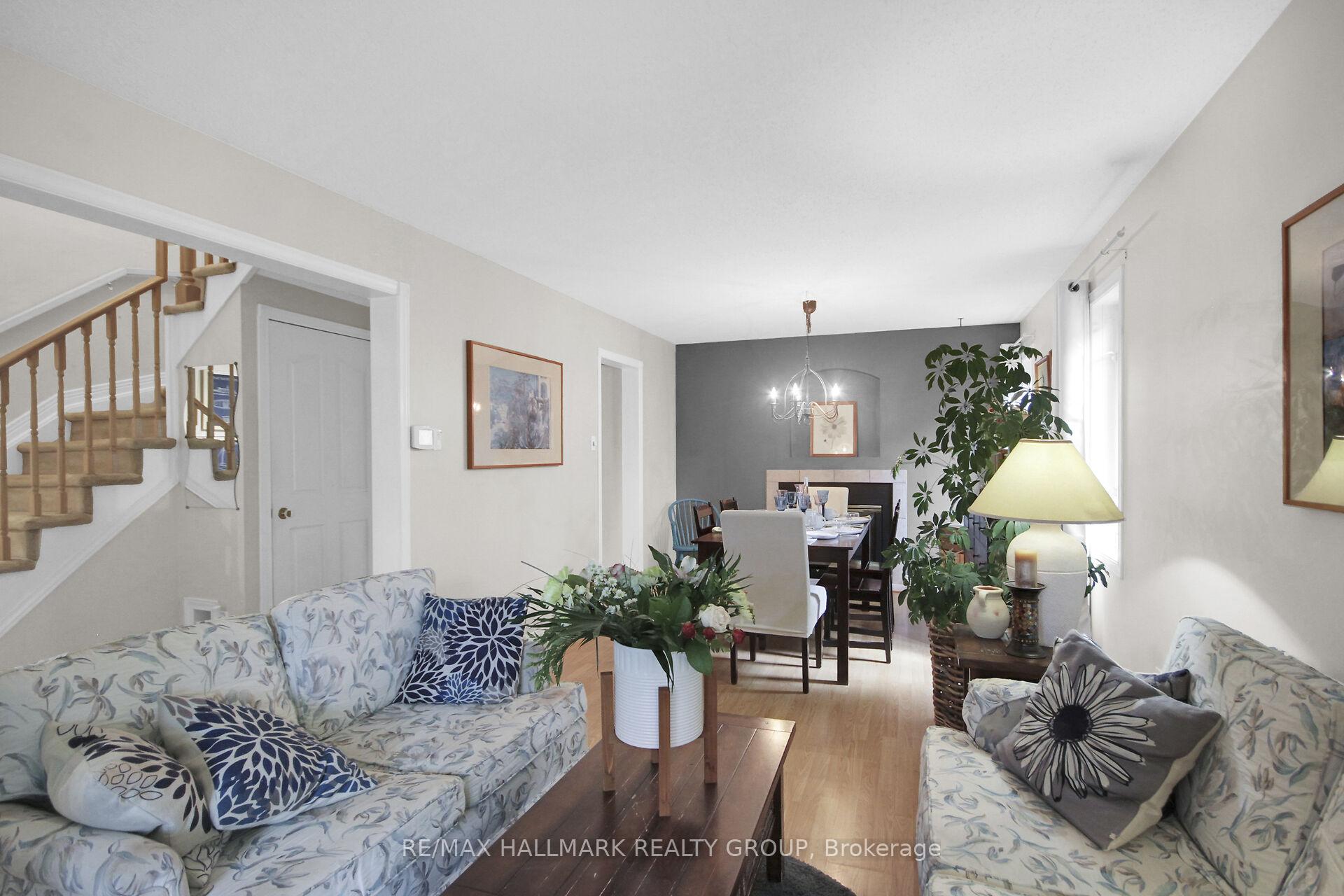 Photo 4 of 137 Springcreek Crescent, Ottawa, Kanata - Bridlewood — HOMEH