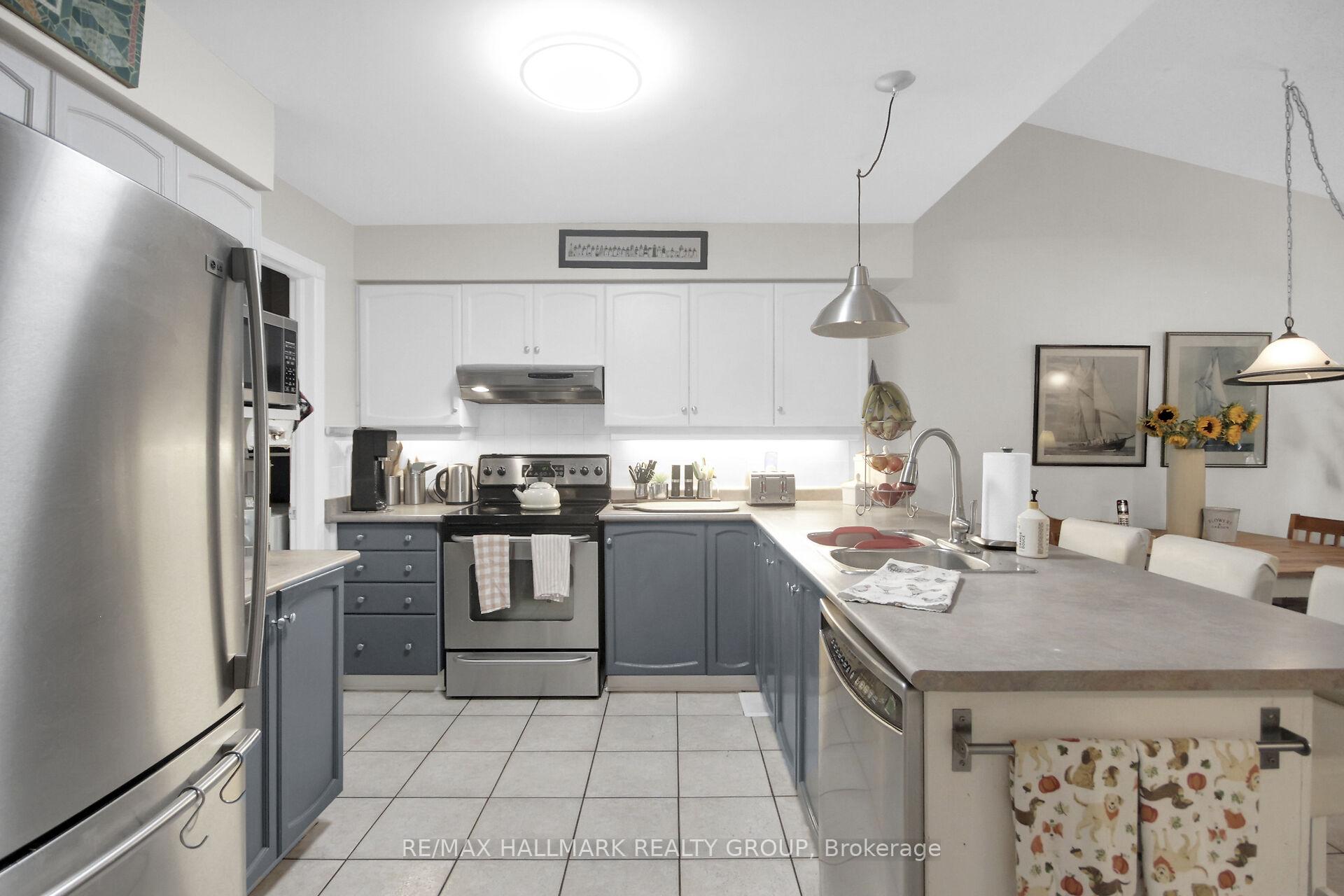 Photo 8 of 137 Springcreek Crescent, Ottawa, Kanata - Bridlewood — HOMEH