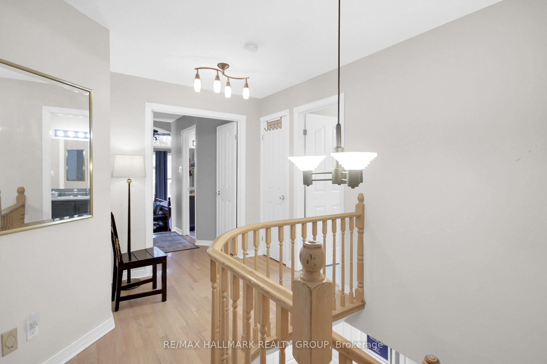 Photo 14 of 137 Springcreek Crescent, Ottawa, Kanata - Bridlewood — HOMEH