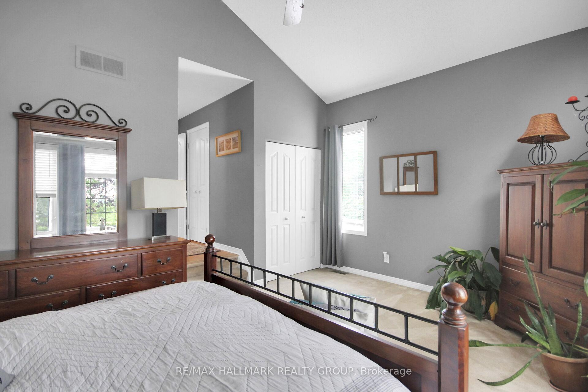 Photo 16 of 137 Springcreek Crescent, Ottawa, Kanata - Bridlewood — HOMEH