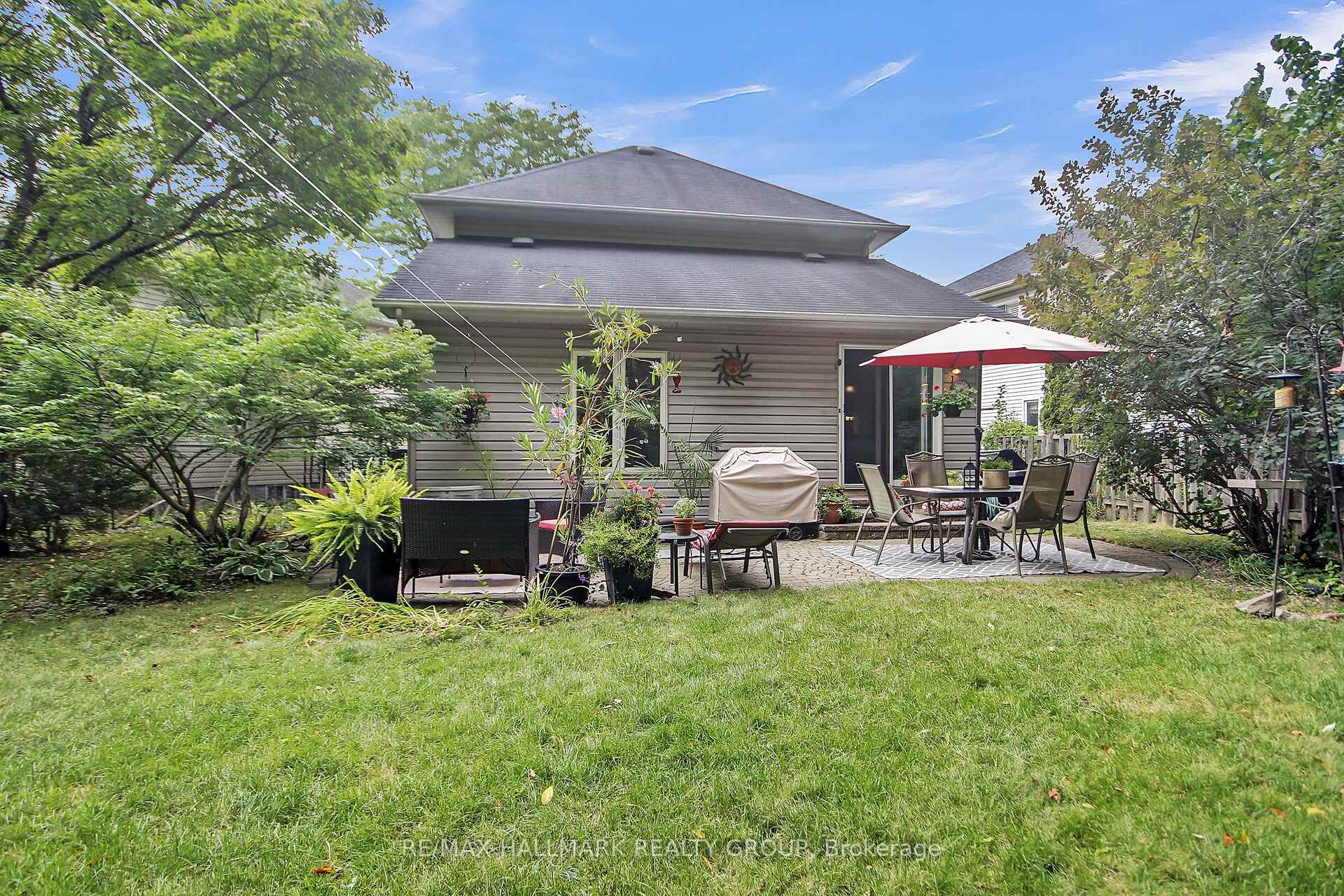 Photo 27 of 137 Springcreek Crescent, Ottawa, Kanata - Bridlewood — HOMEH