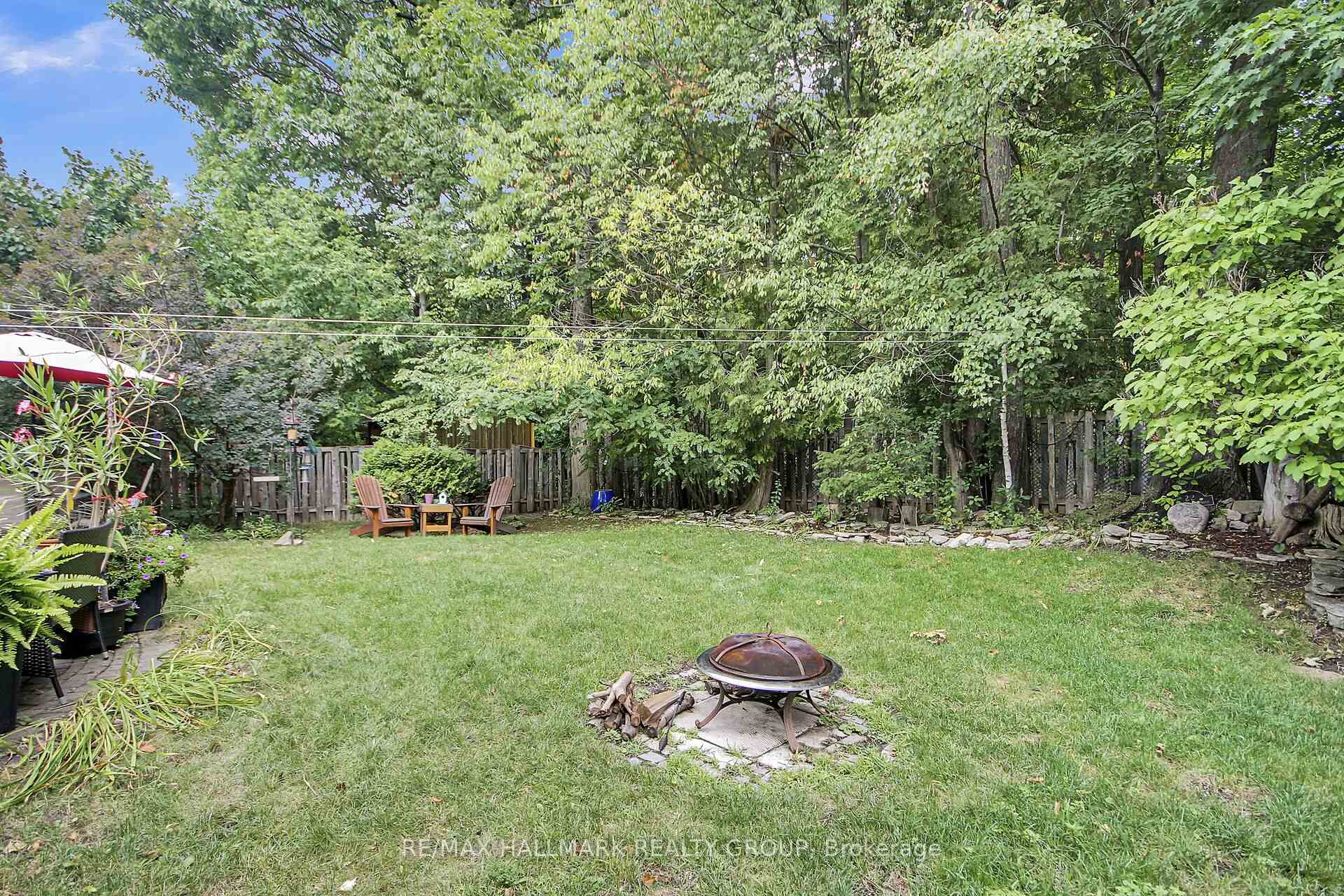 Photo 29 of 137 Springcreek Crescent, Ottawa, Kanata - Bridlewood — HOMEH