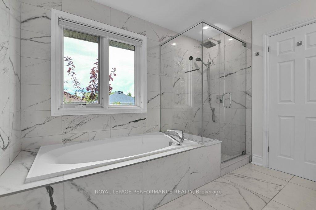 Photo 21 of 51 Goulding Crescent, Ottawa, Kanata - Kanata Lakes/Heritage Hills — HOMEH