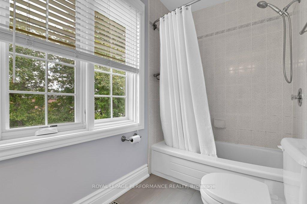 Photo 24 of 51 Goulding Crescent, Ottawa, Kanata - Kanata Lakes/Heritage Hills — HOMEH
