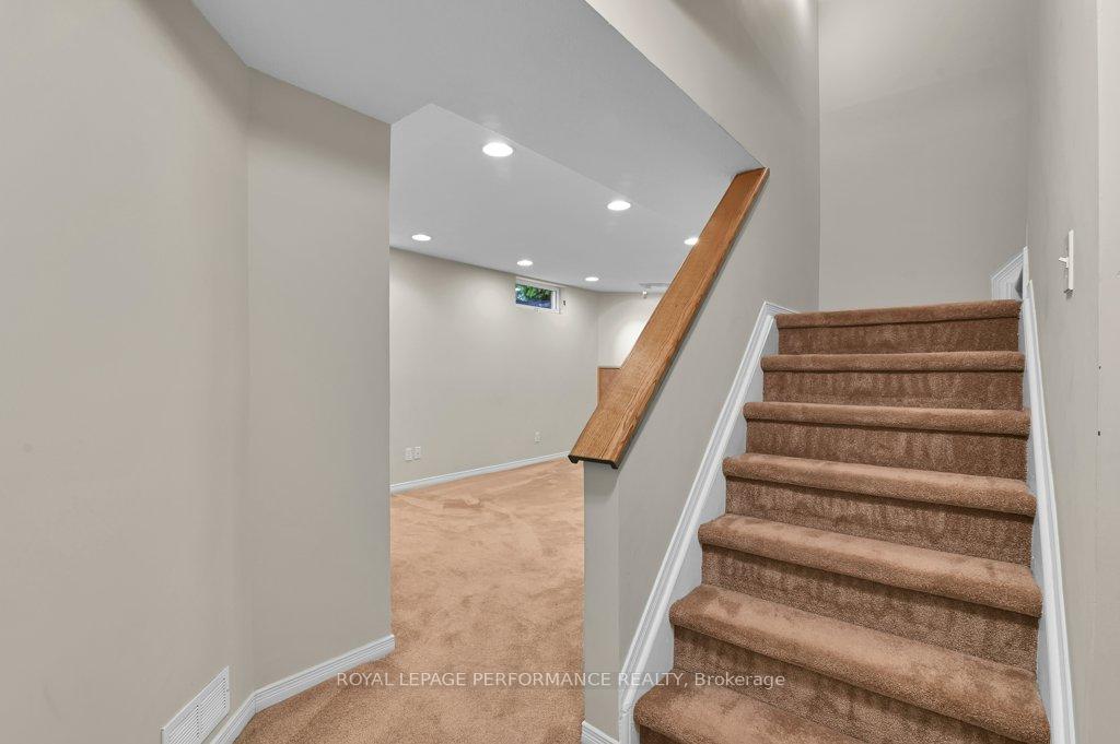 Photo 27 of 51 Goulding Crescent, Ottawa, Kanata - Kanata Lakes/Heritage Hills — HOMEH