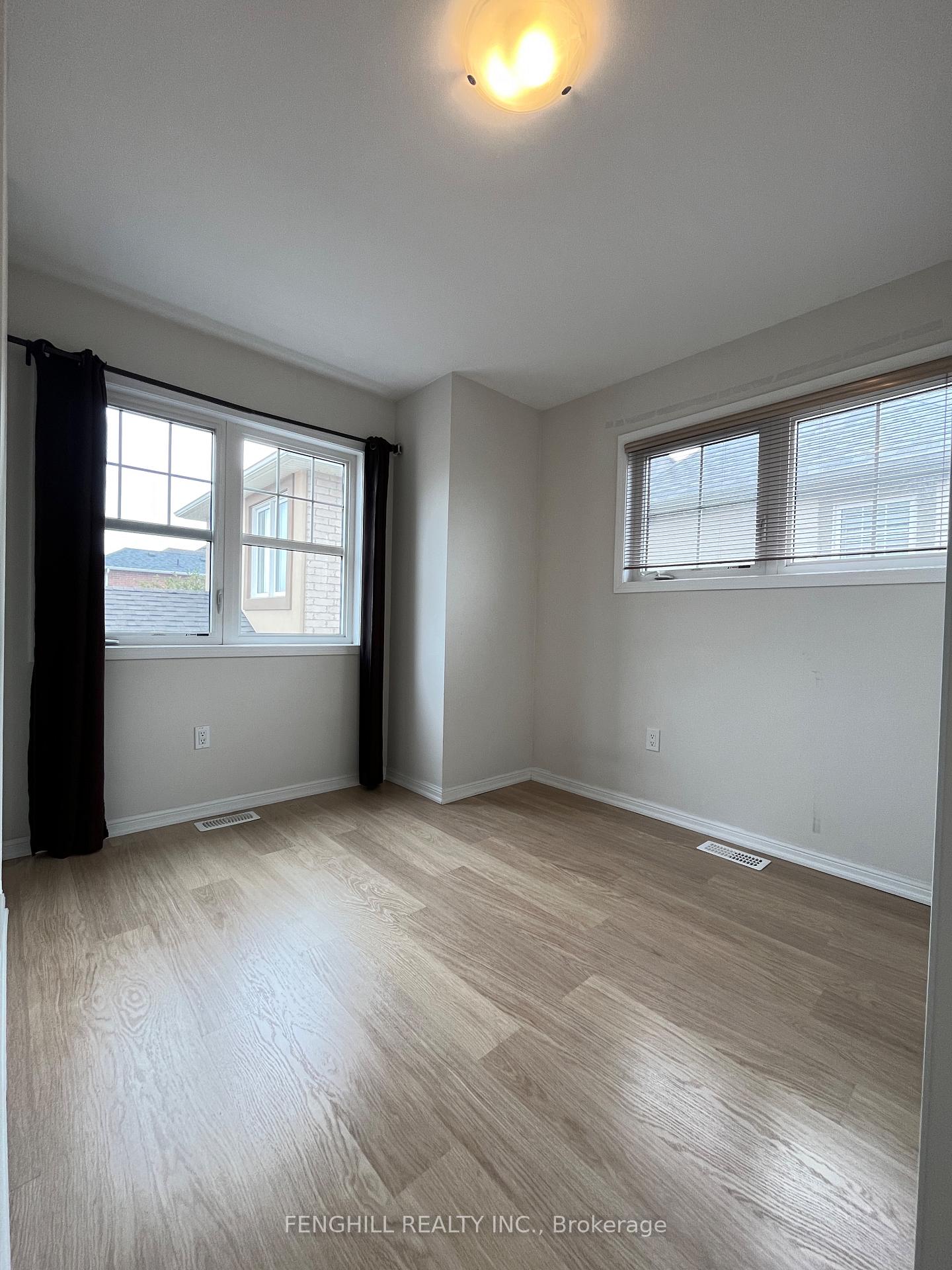 Photo 5 of 456 Cornell Centre Boulevard, Markham, Cornell — HOMEH