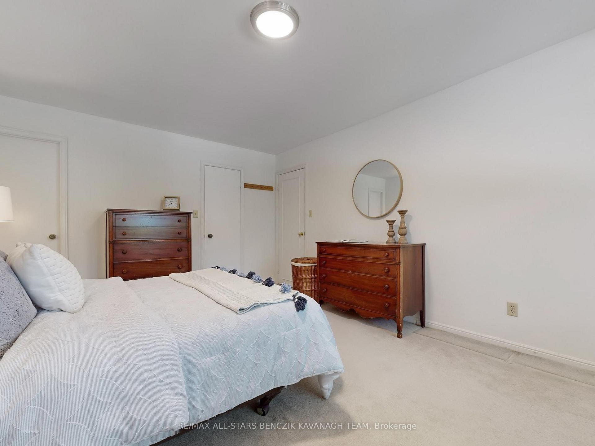 Photo 15 of 19 Elm Lea Street, Markham, Markham Village — HOMEH