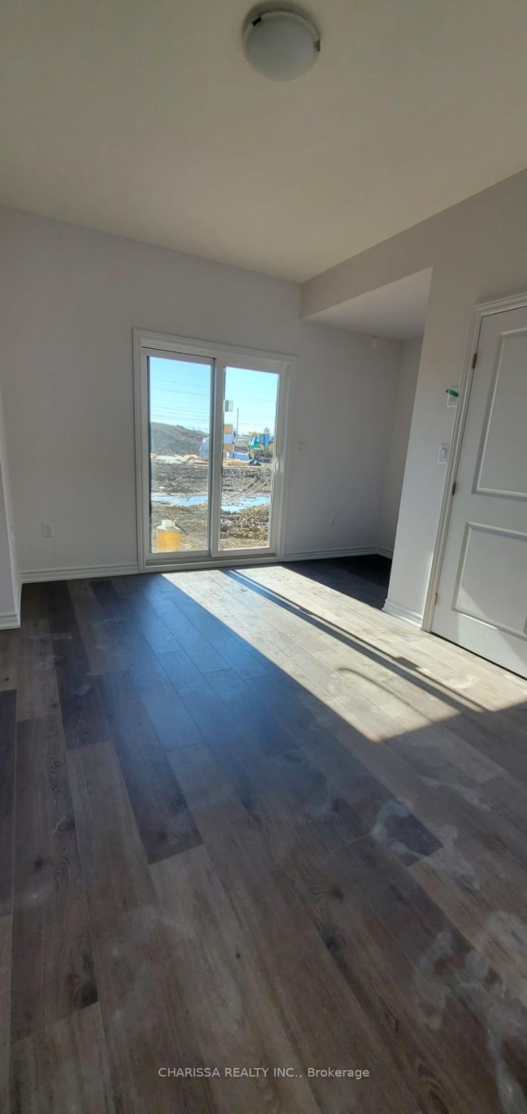 Photo 4 of Unit 48, 61 Soho Street, Hamilton, Stoney Creek — HOMEH