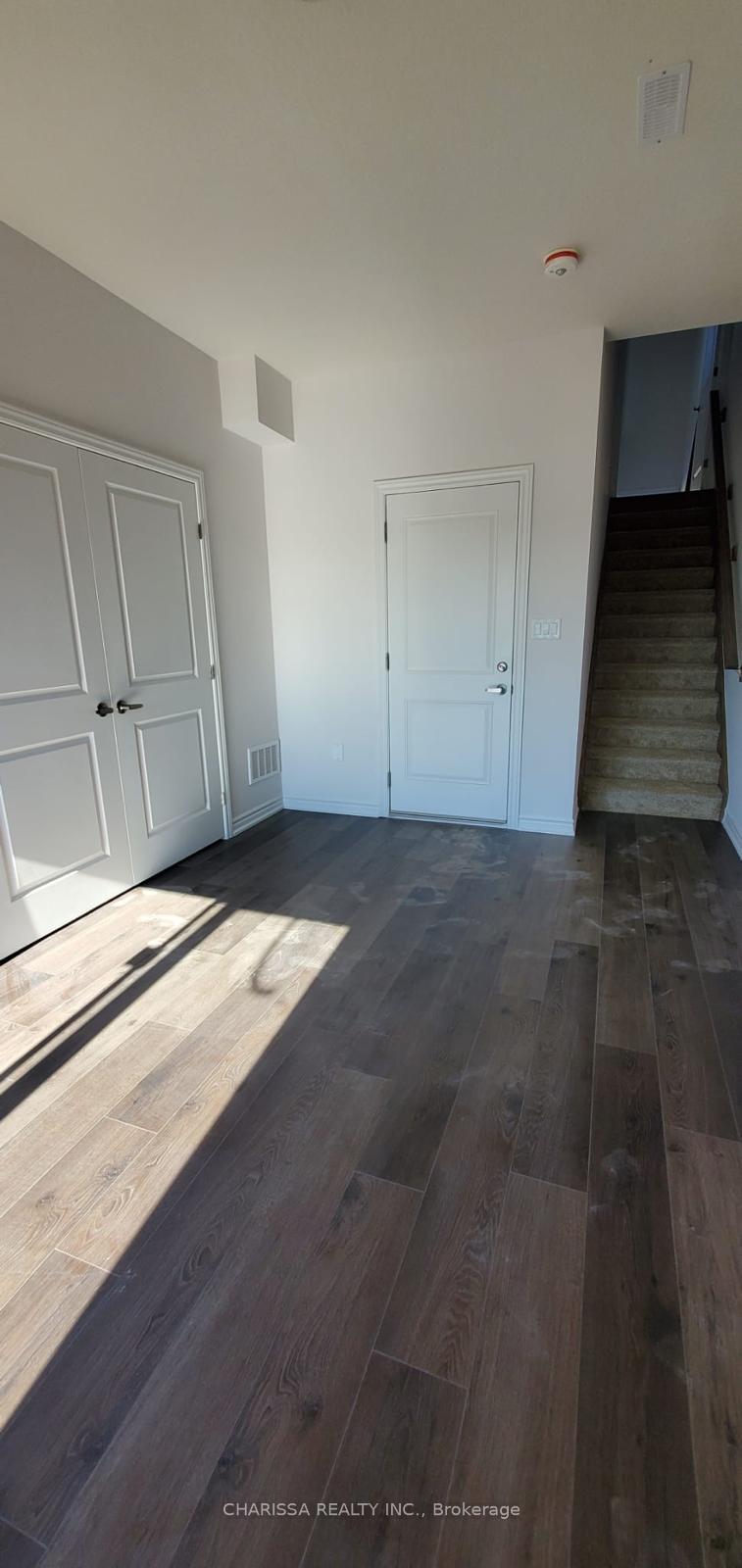 Photo 5 of Unit 48, 61 Soho Street, Hamilton, Stoney Creek — HOMEH