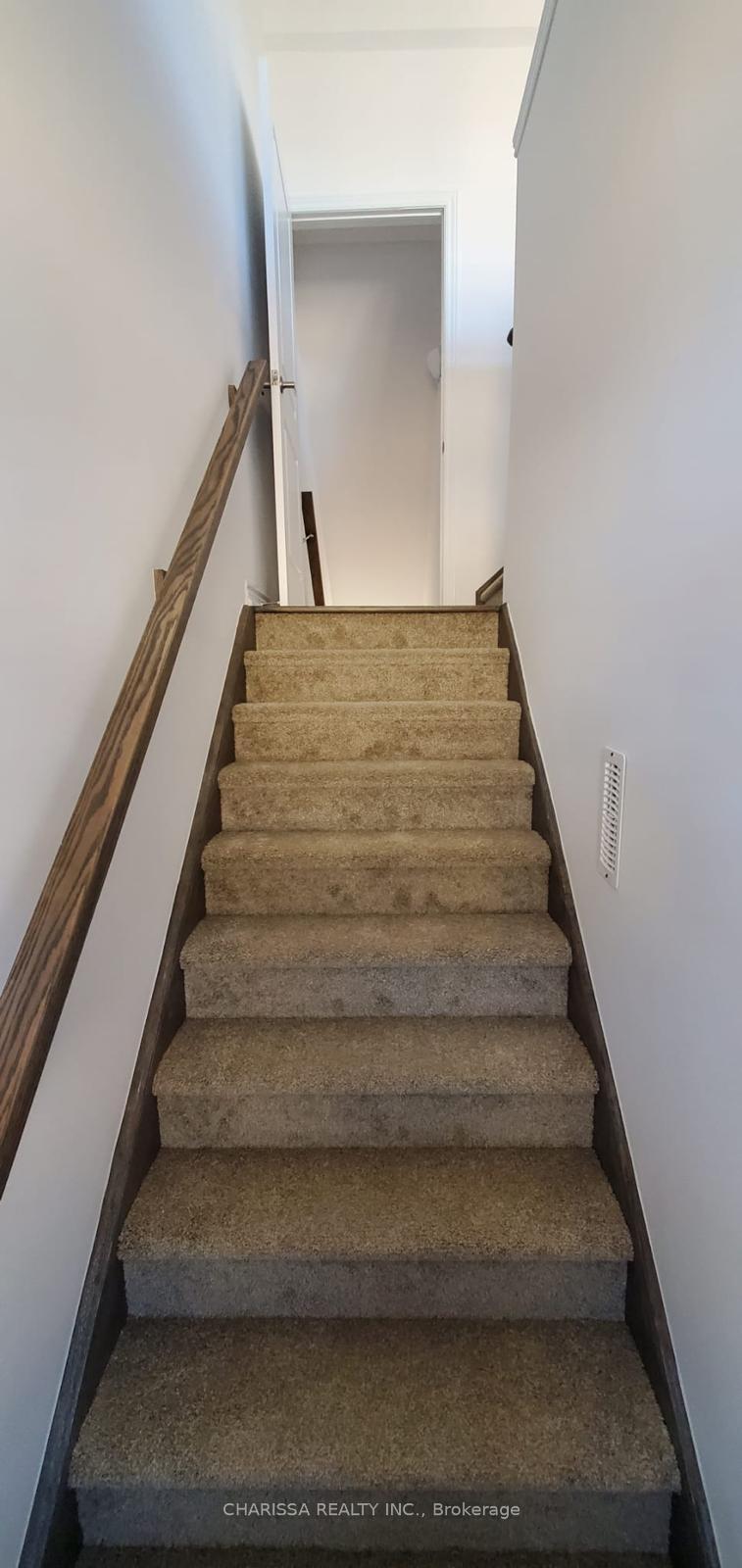 Photo 8 of Unit 48, 61 Soho Street, Hamilton, Stoney Creek — HOMEH