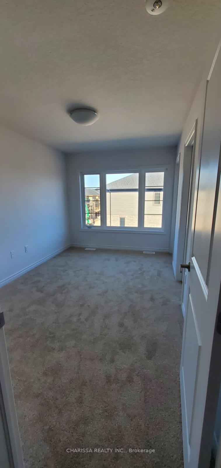 Photo 14 of Unit 48, 61 Soho Street, Hamilton, Stoney Creek — HOMEH