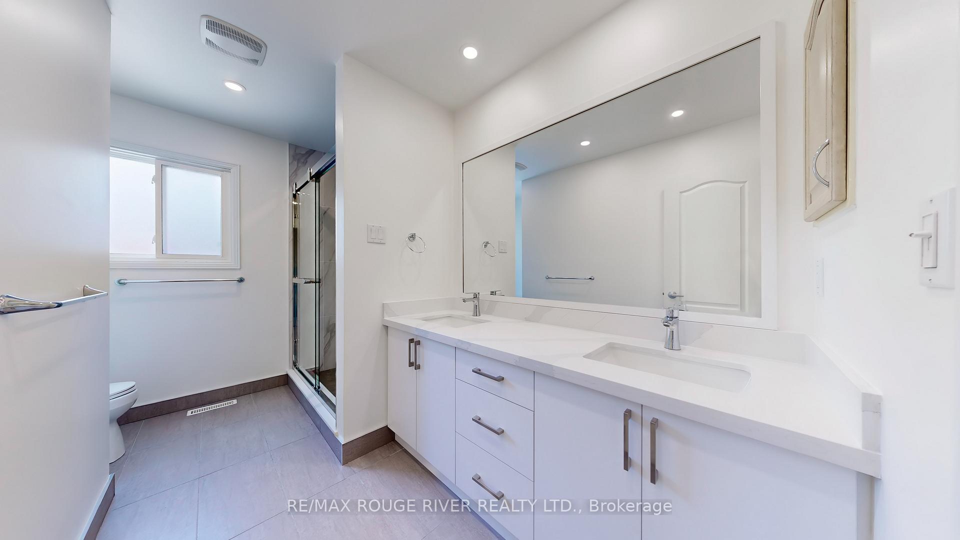 Photo 35 of 8 Lismer Court, Markham, Unionville — HOMEH
