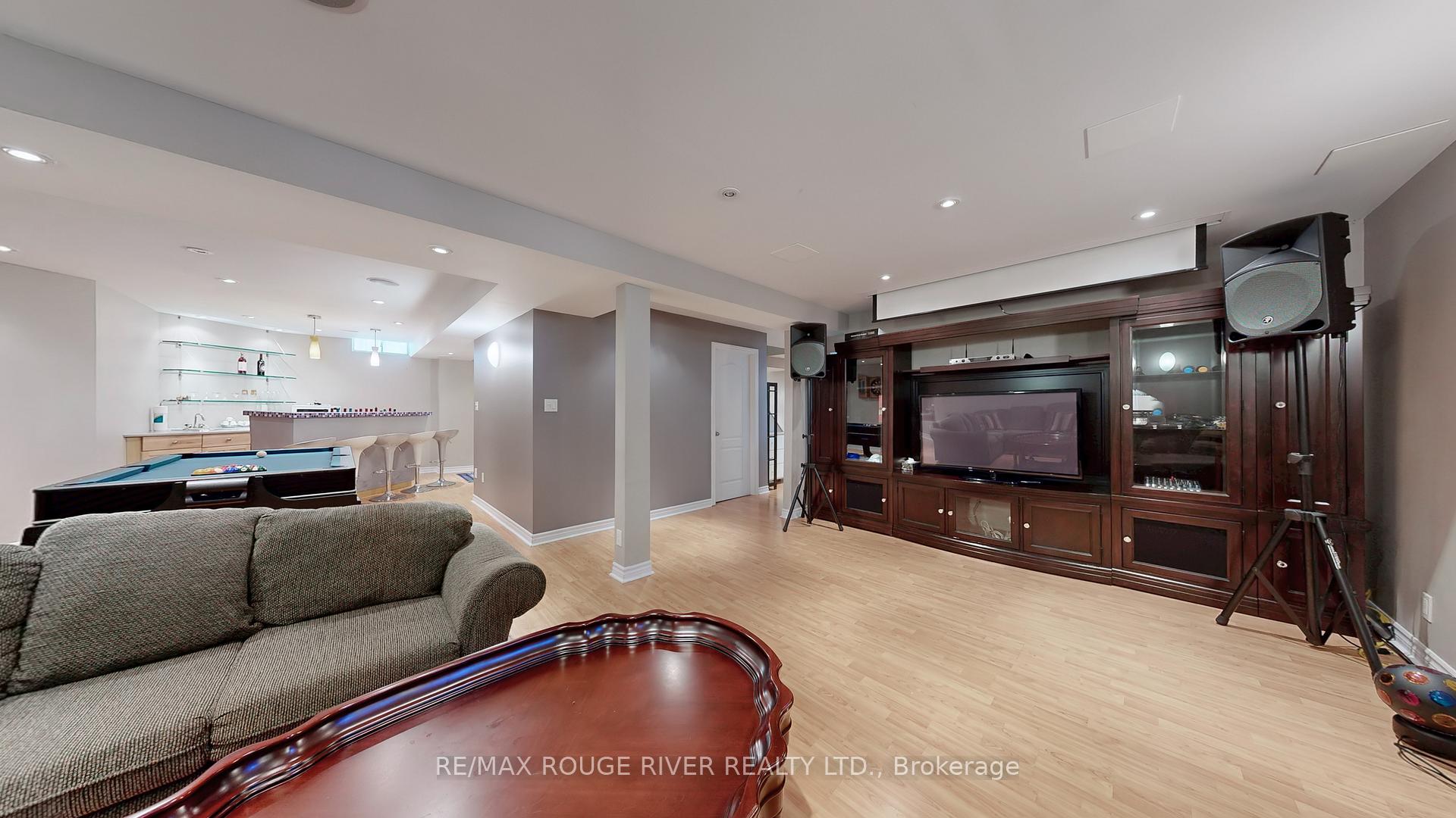 Photo 40 of 8 Lismer Court, Markham, Unionville — HOMEH