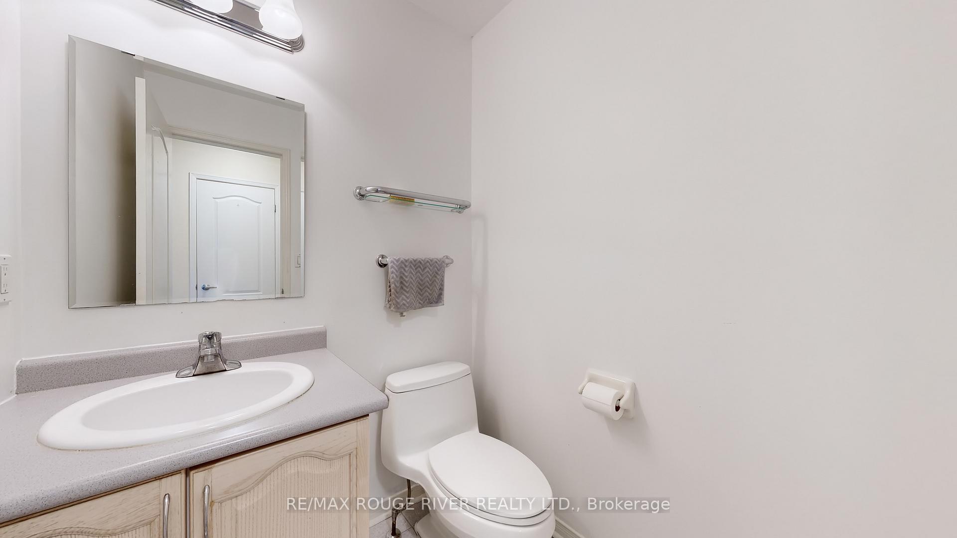 Photo 45 of 8 Lismer Court, Markham, Unionville — HOMEH