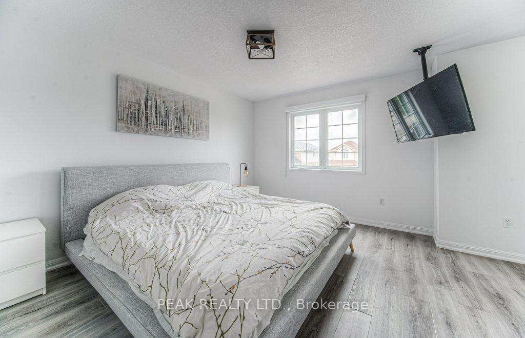 Photo 16 of 583 Windflower Crescent, Kitchener — HOMEH