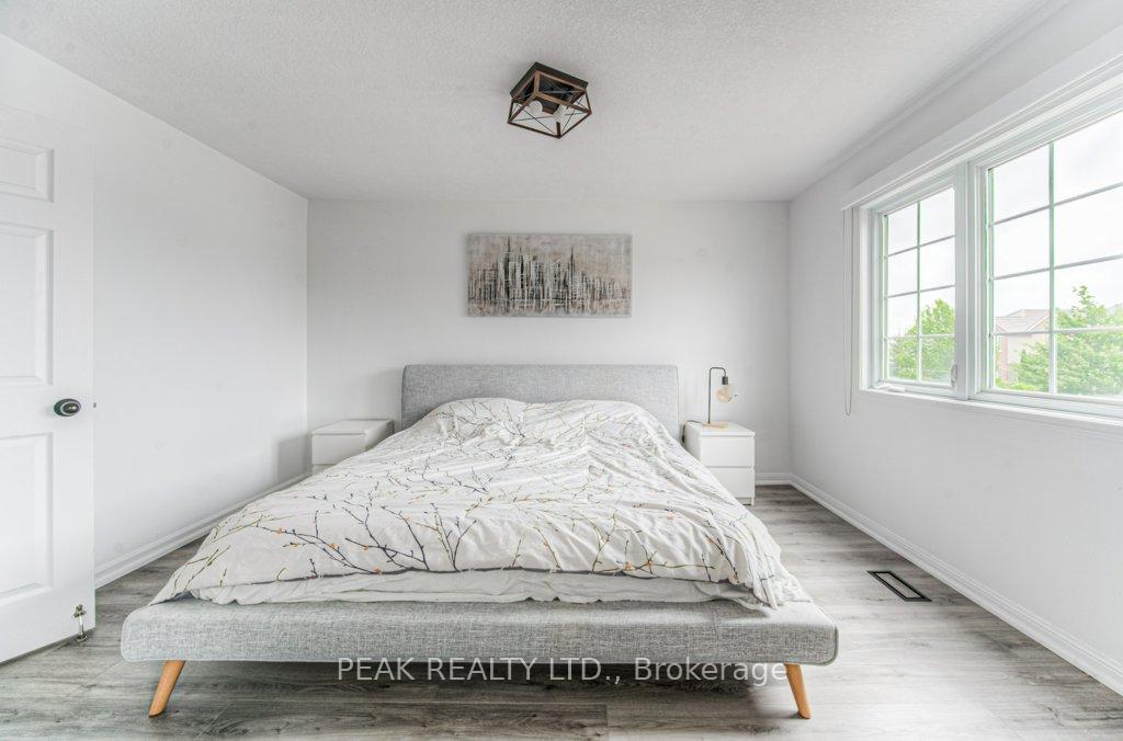 Photo 19 of 583 Windflower Crescent, Kitchener — HOMEH
