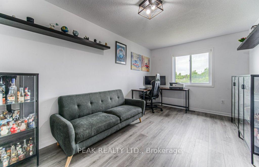 Photo 21 of 583 Windflower Crescent, Kitchener — HOMEH