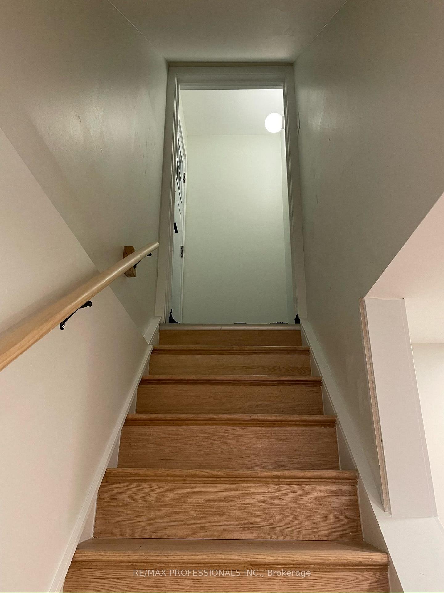 Photo 8 of Unit Lower Level, 17 Seeley Avenue, Hamilton, Burkholme — HOMEH