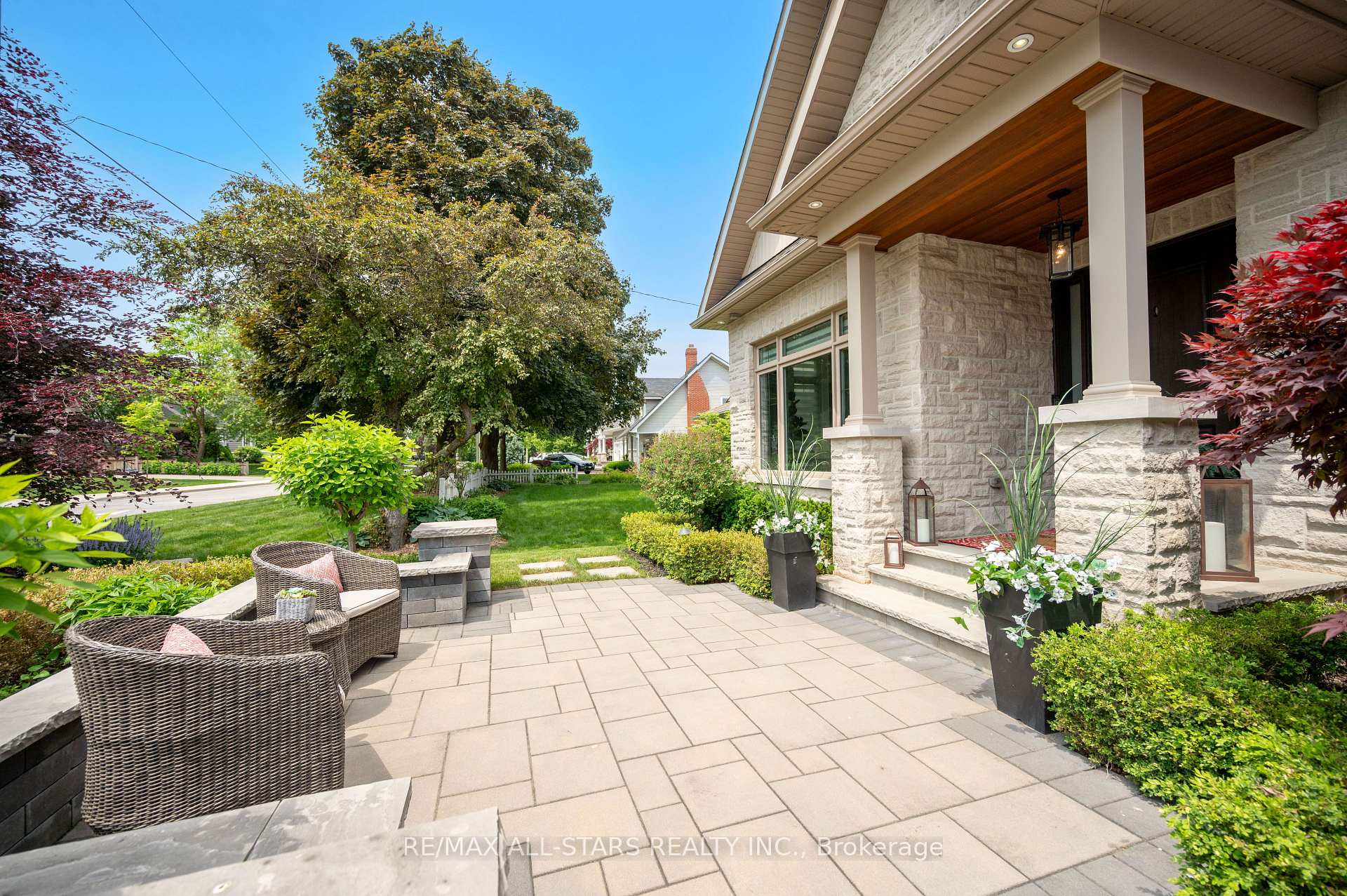 Photo 7 of 27 Elm Street, Markham, Old Markham Village — HOMEH