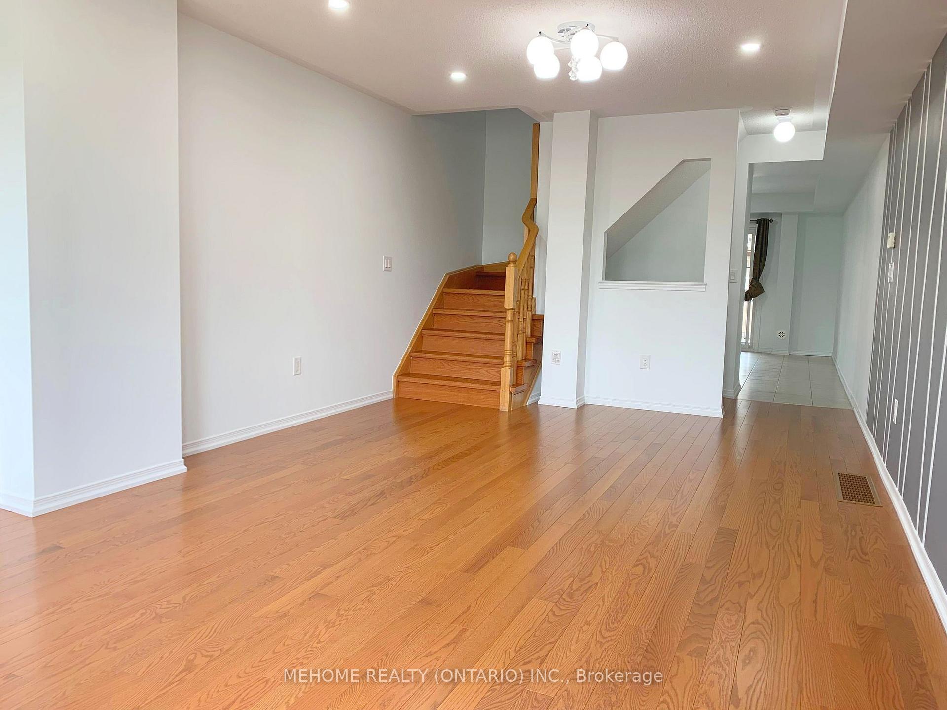 Photo 2 of 5291 Major Mackenzie Drive E, Markham, Berczy — HOMEH