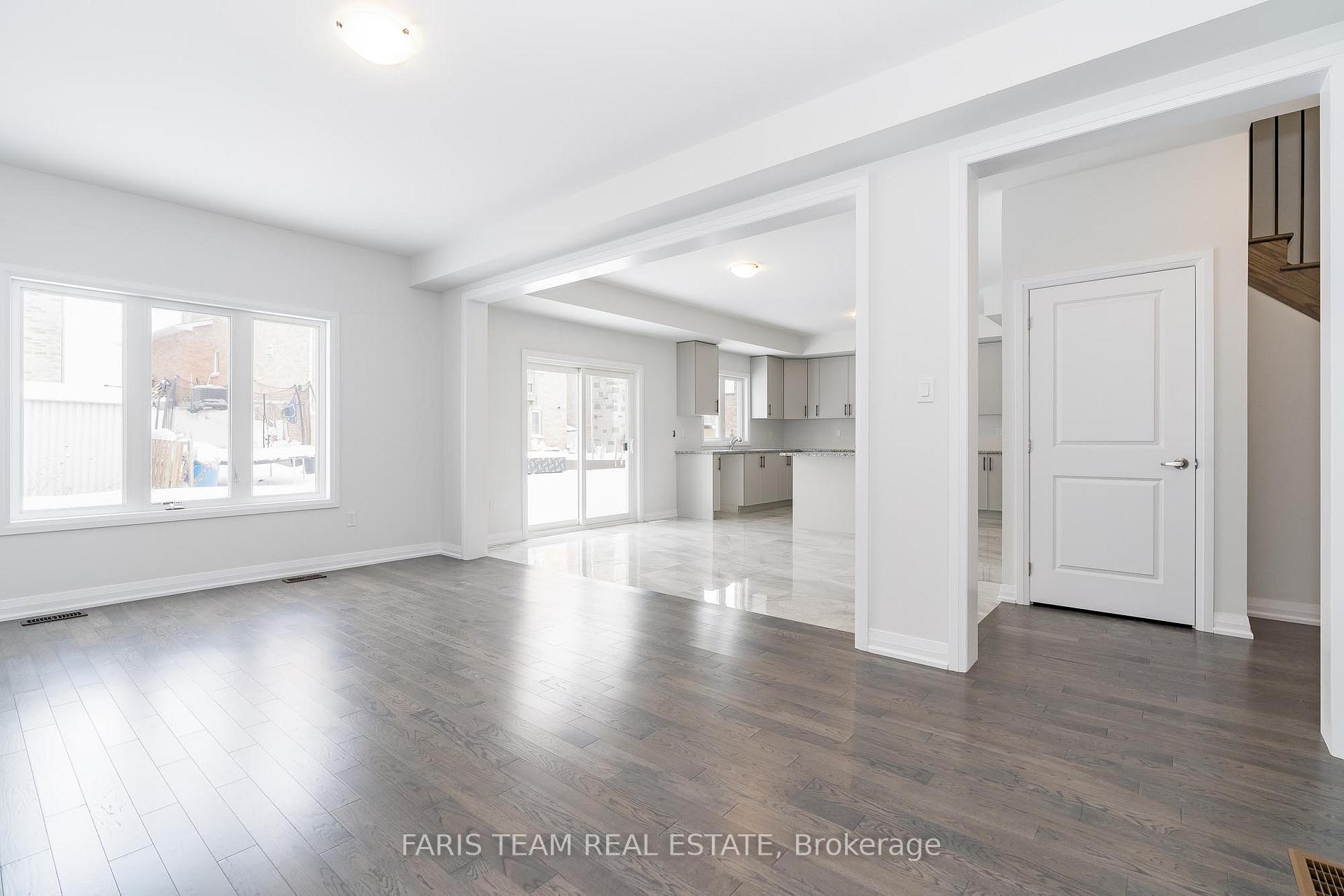 Photo 8 of 1394 Stovell Crescent, Innisfil, Lefroy — HOMEH