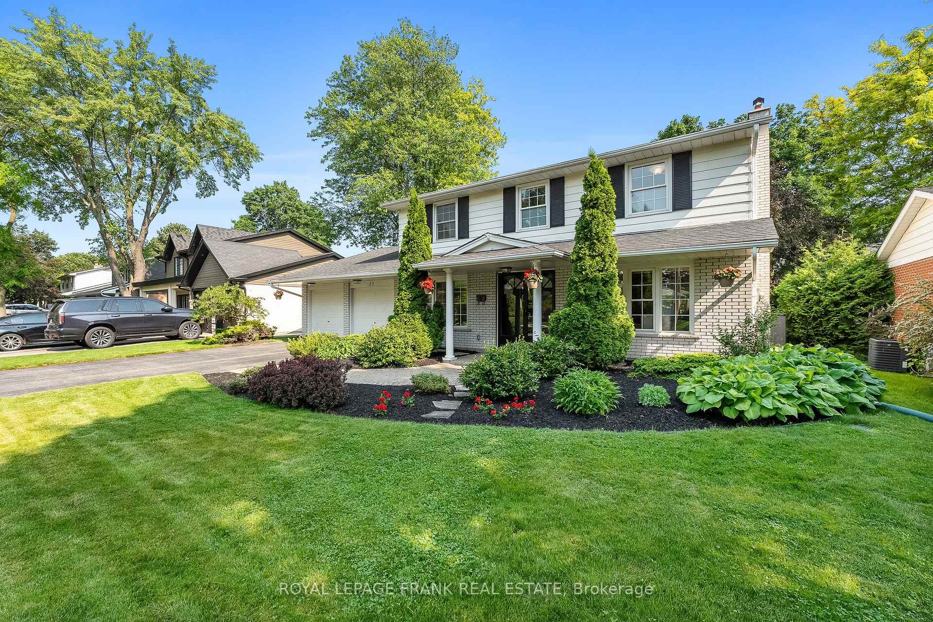 Photo 3 of 23 Senator Reesor's Drive, Markham, Sherwood-Amberglen — HOMEH