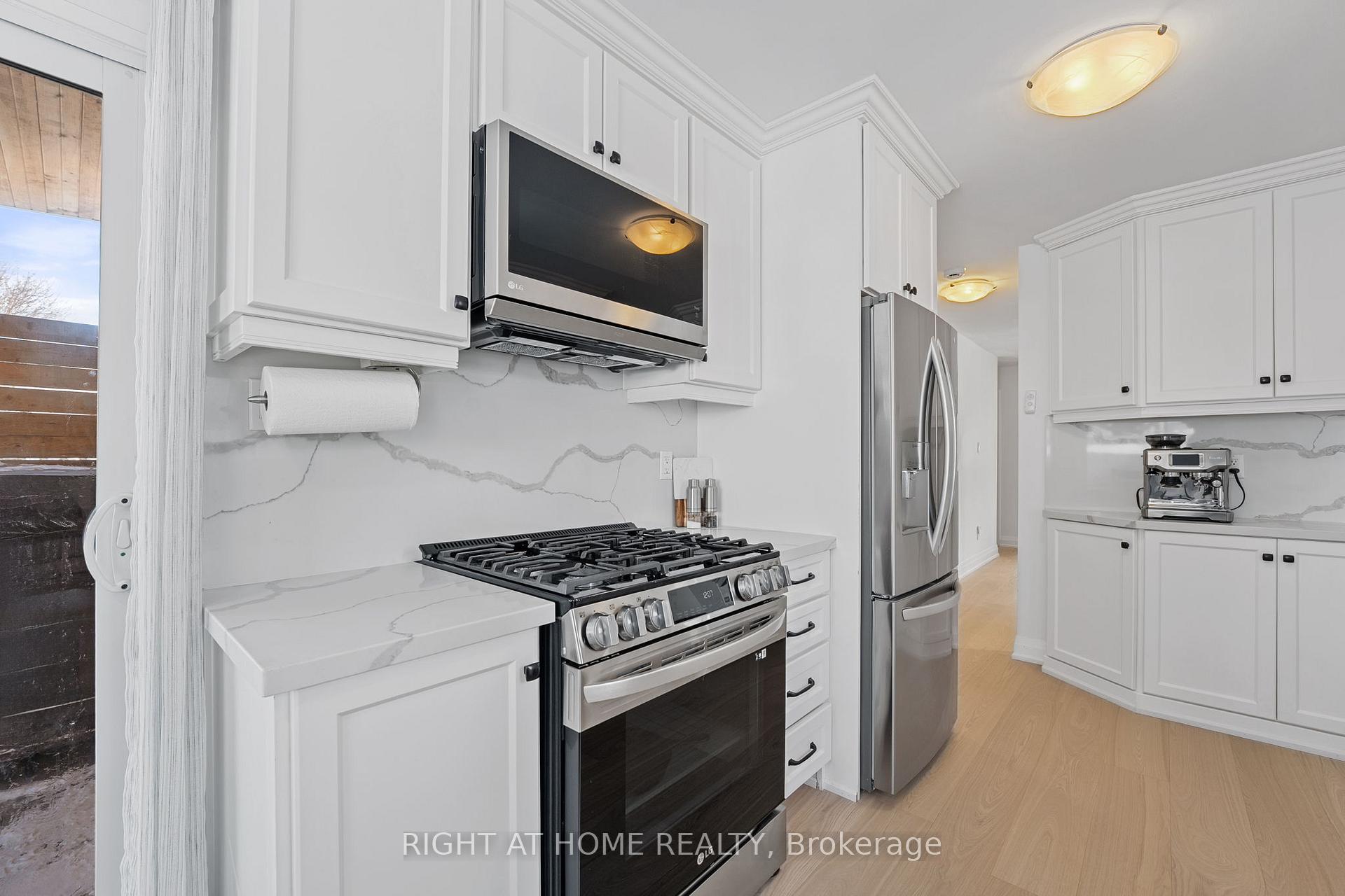 Photo 11 of 1020 Maclean Street, Innisfil, Alcona — HOMEH