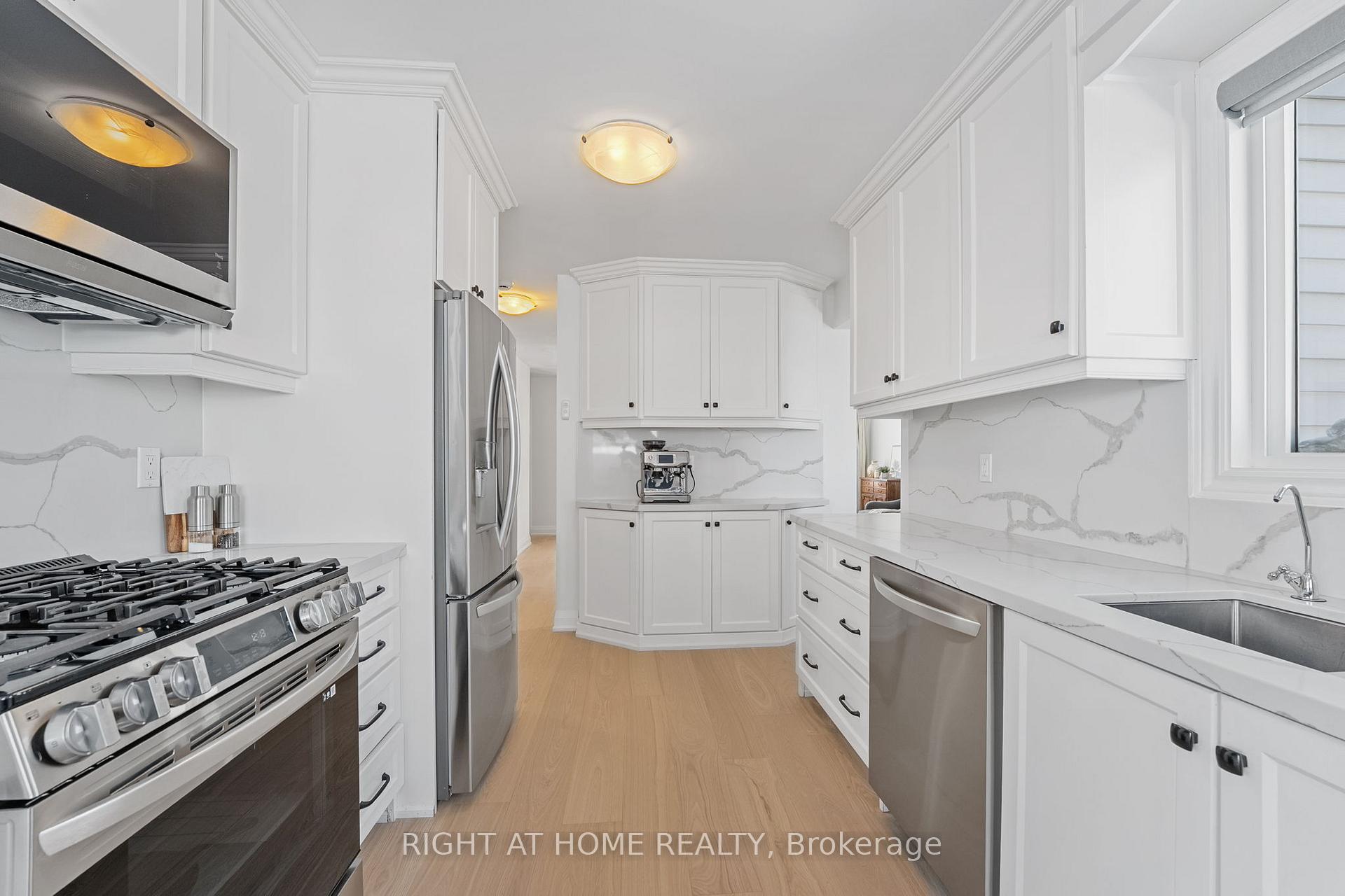 Photo 12 of 1020 Maclean Street, Innisfil, Alcona — HOMEH