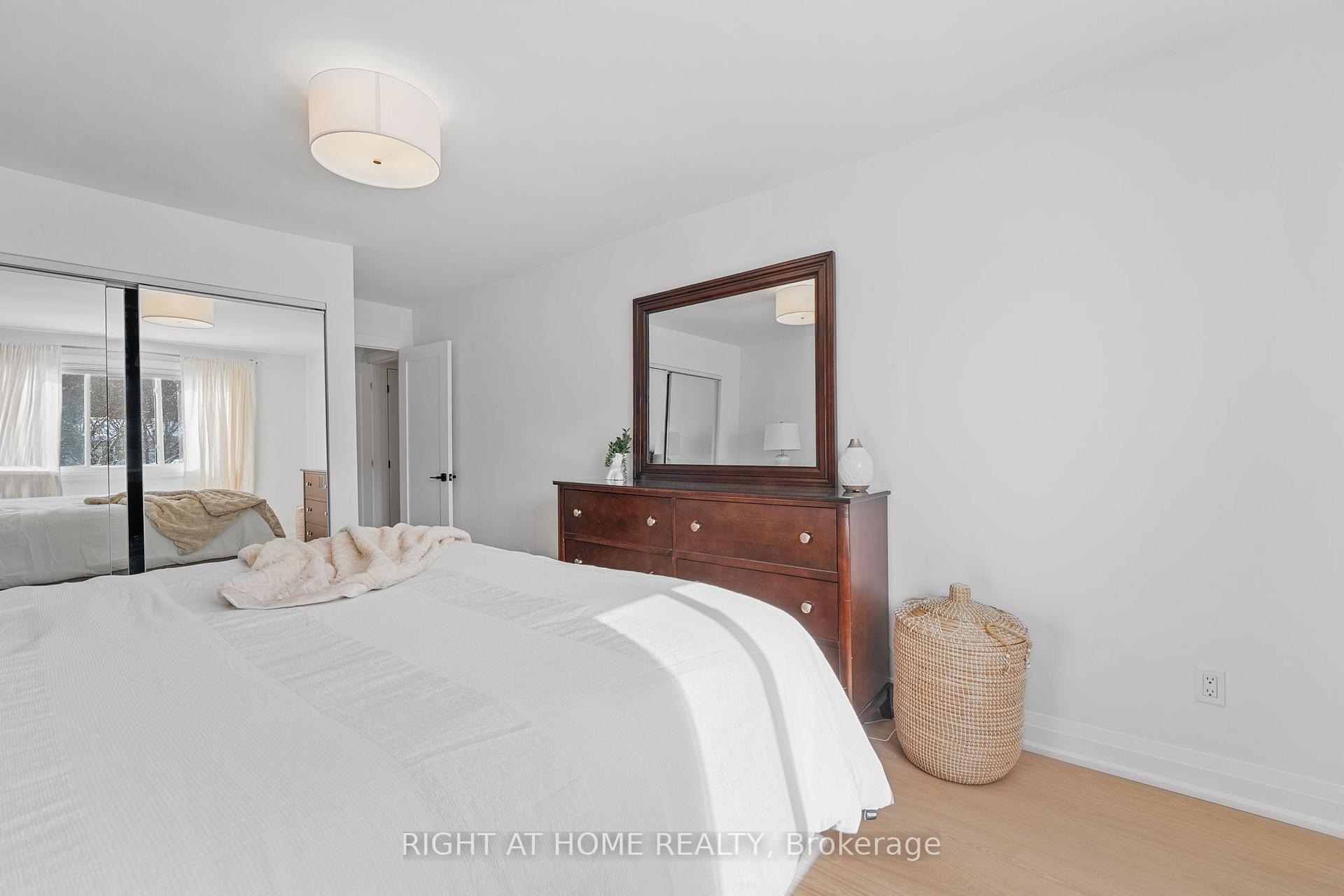 Photo 16 of 1020 Maclean Street, Innisfil, Alcona — HOMEH