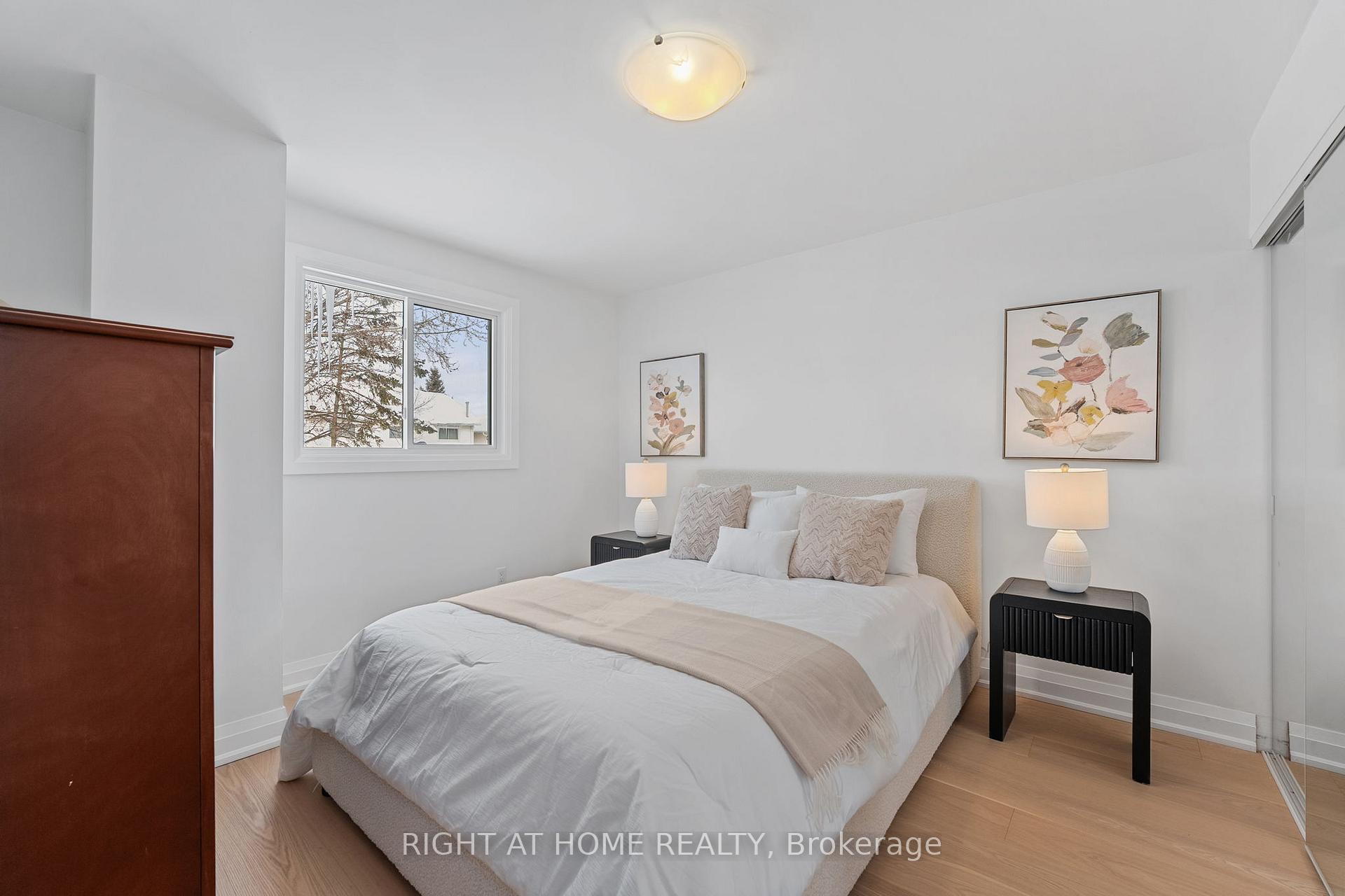 Photo 18 of 1020 Maclean Street, Innisfil, Alcona — HOMEH