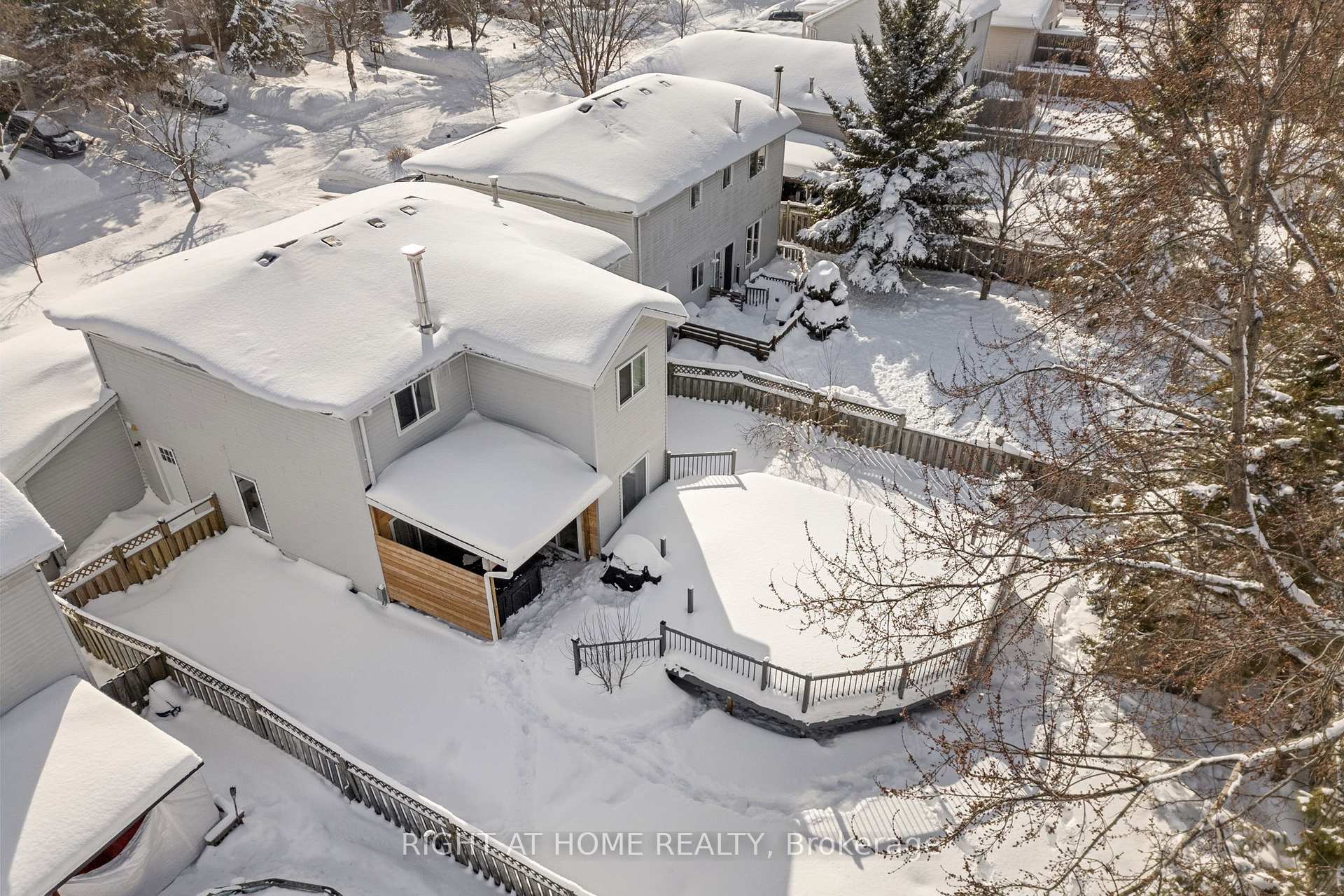 Photo 37 of 1020 Maclean Street, Innisfil, Alcona — HOMEH