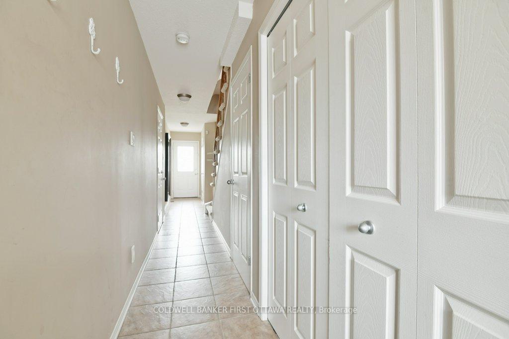 Photo 3 of Unit 221, 90 Edenvale Drive, Ottawa, Kanata - Beaverbrook — HOMEH