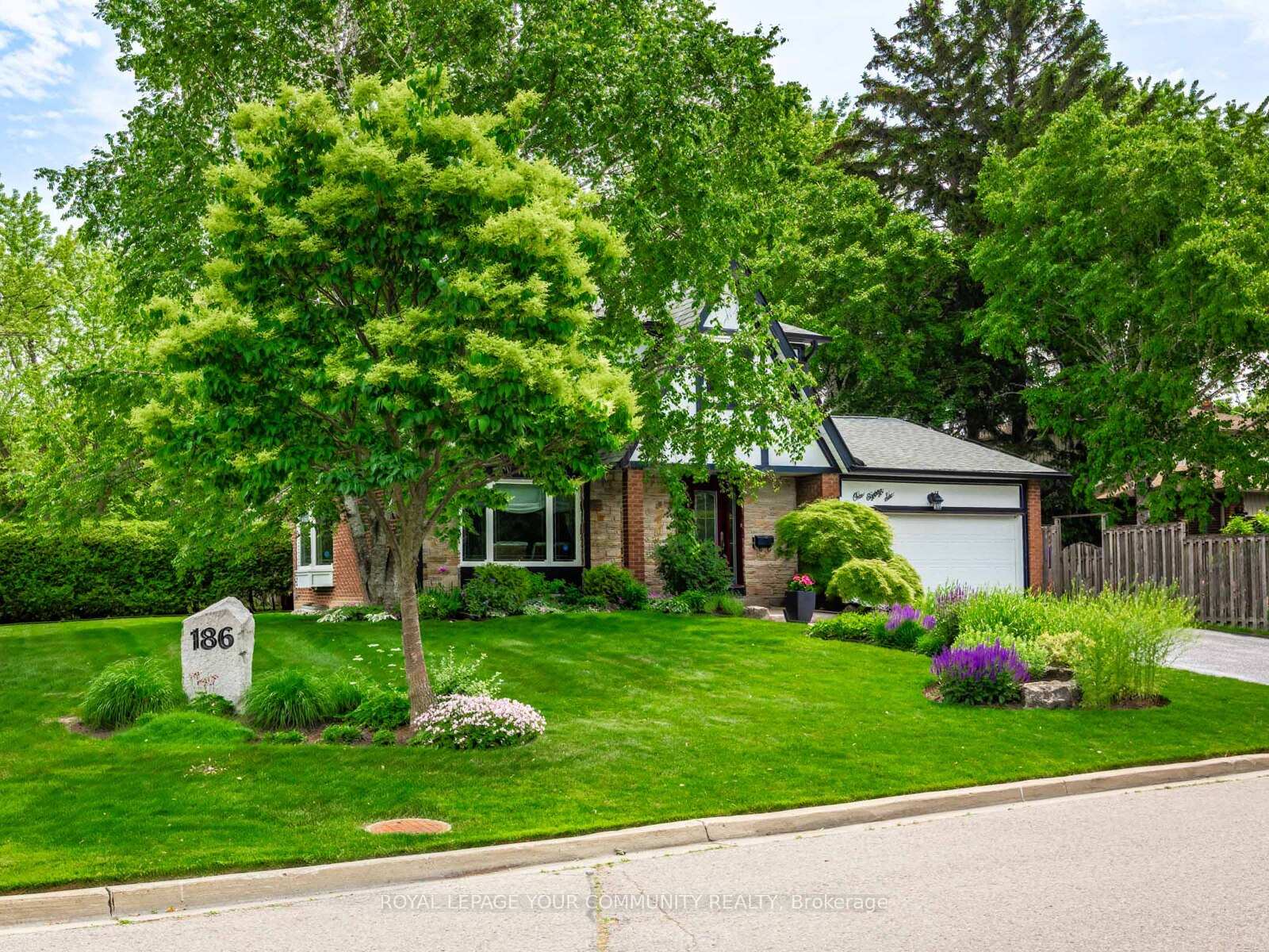 Photo 3 of 186 Romfield Circuit, Markham, Royal Orchard — HOMEH