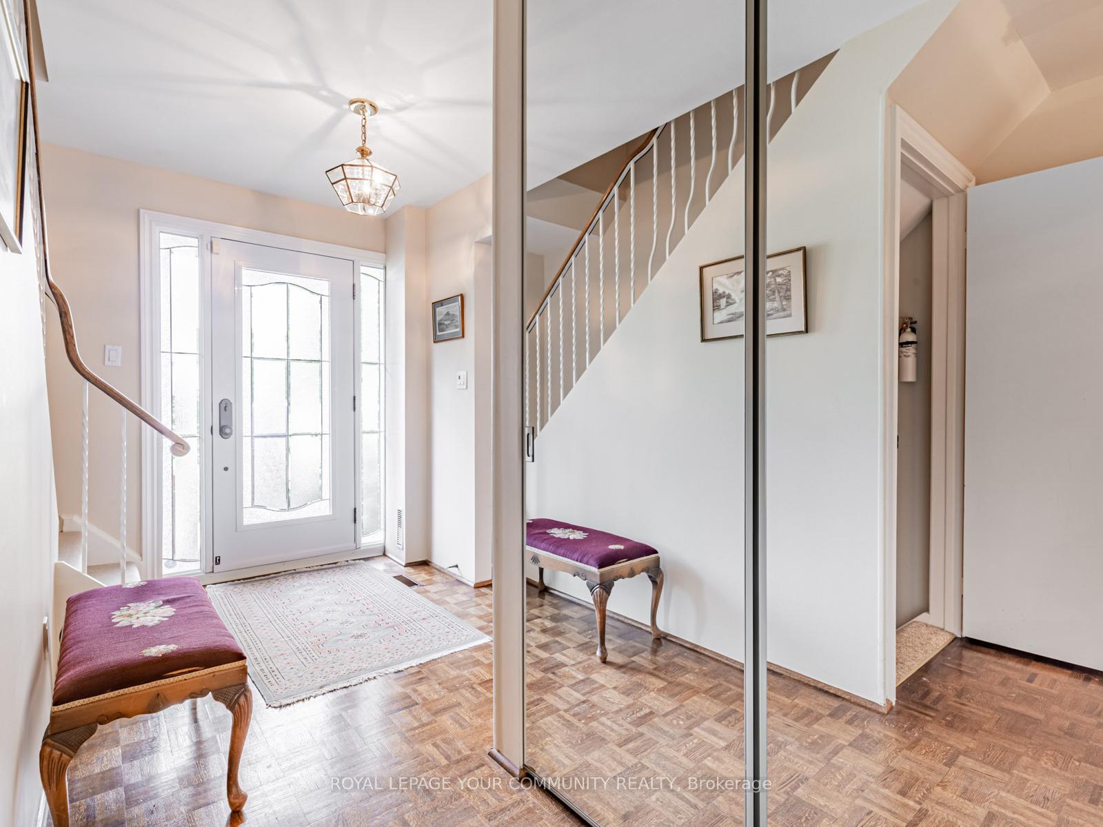 Photo 5 of 186 Romfield Circuit, Markham, Royal Orchard — HOMEH