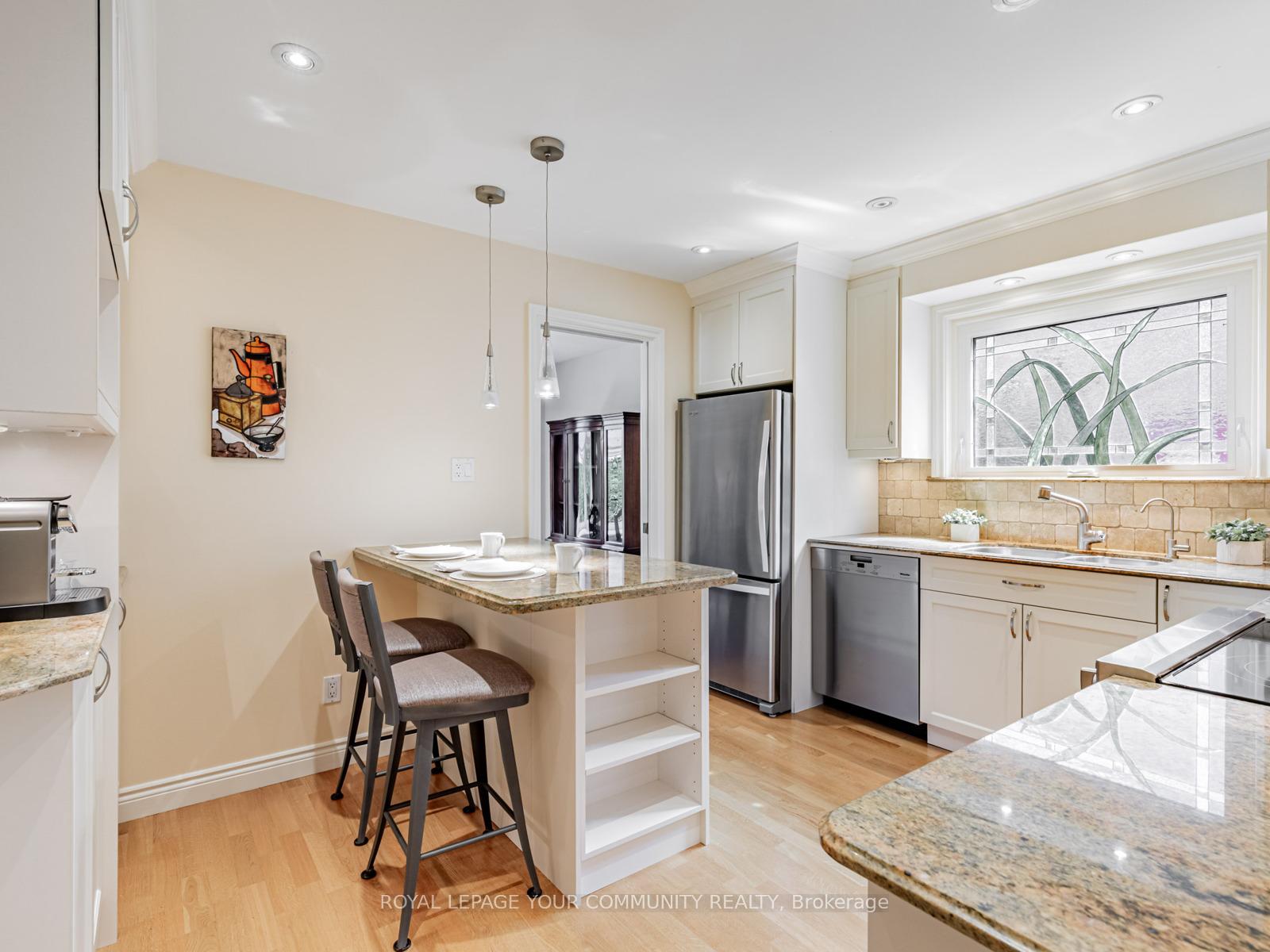 Photo 16 of 186 Romfield Circuit, Markham, Royal Orchard — HOMEH
