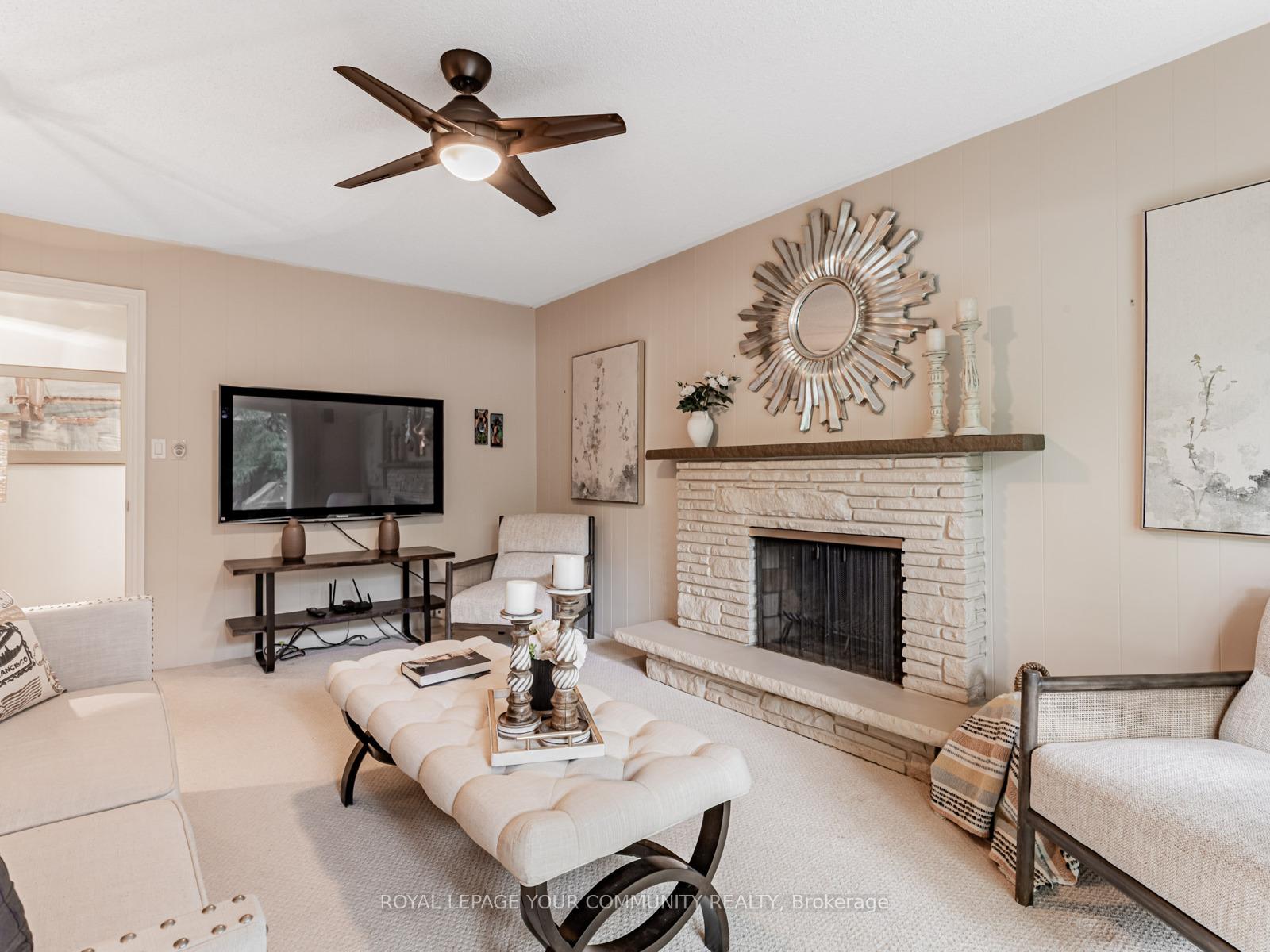 Photo 19 of 186 Romfield Circuit, Markham, Royal Orchard — HOMEH
