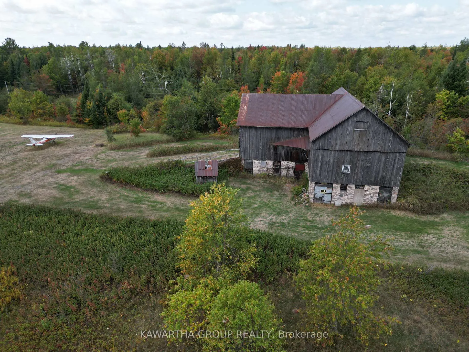 Photo 11 of 1597 Bacon Road W, Minden Hills, Snowdon — HOMEH
