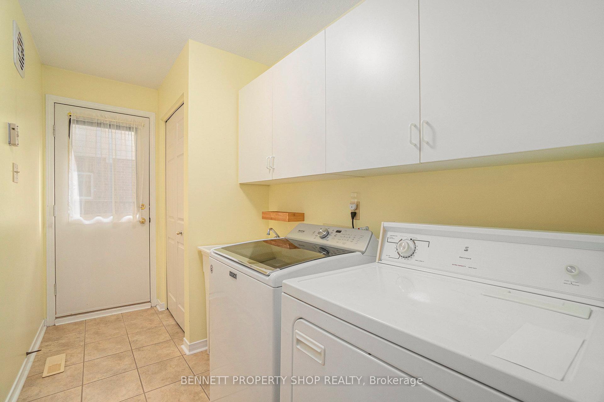 Photo 15 of 35 Windfield Crescent, Ottawa, Kanata - Bridlewood — HOMEH